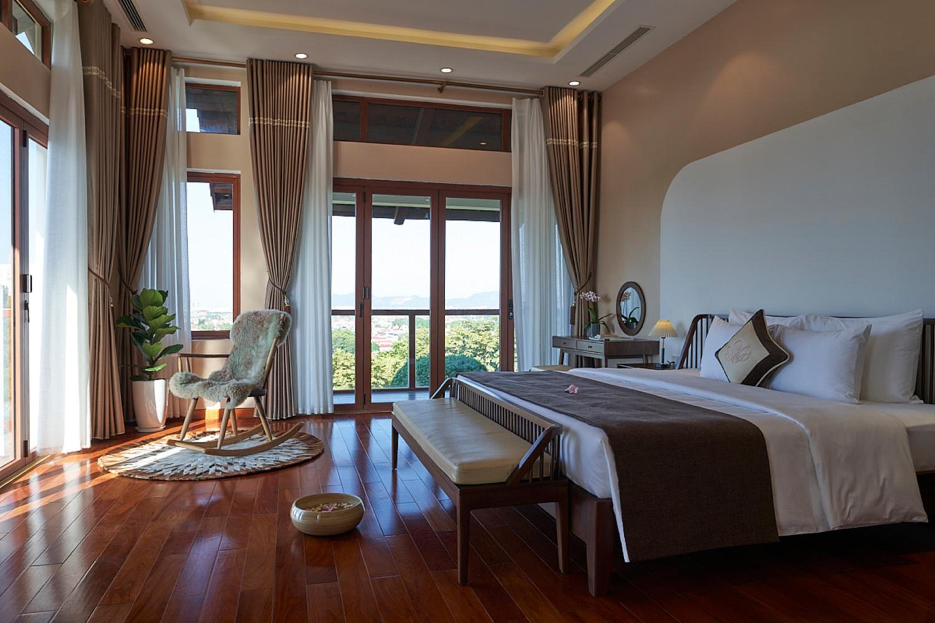 Three-Bedroom Villa photo 1