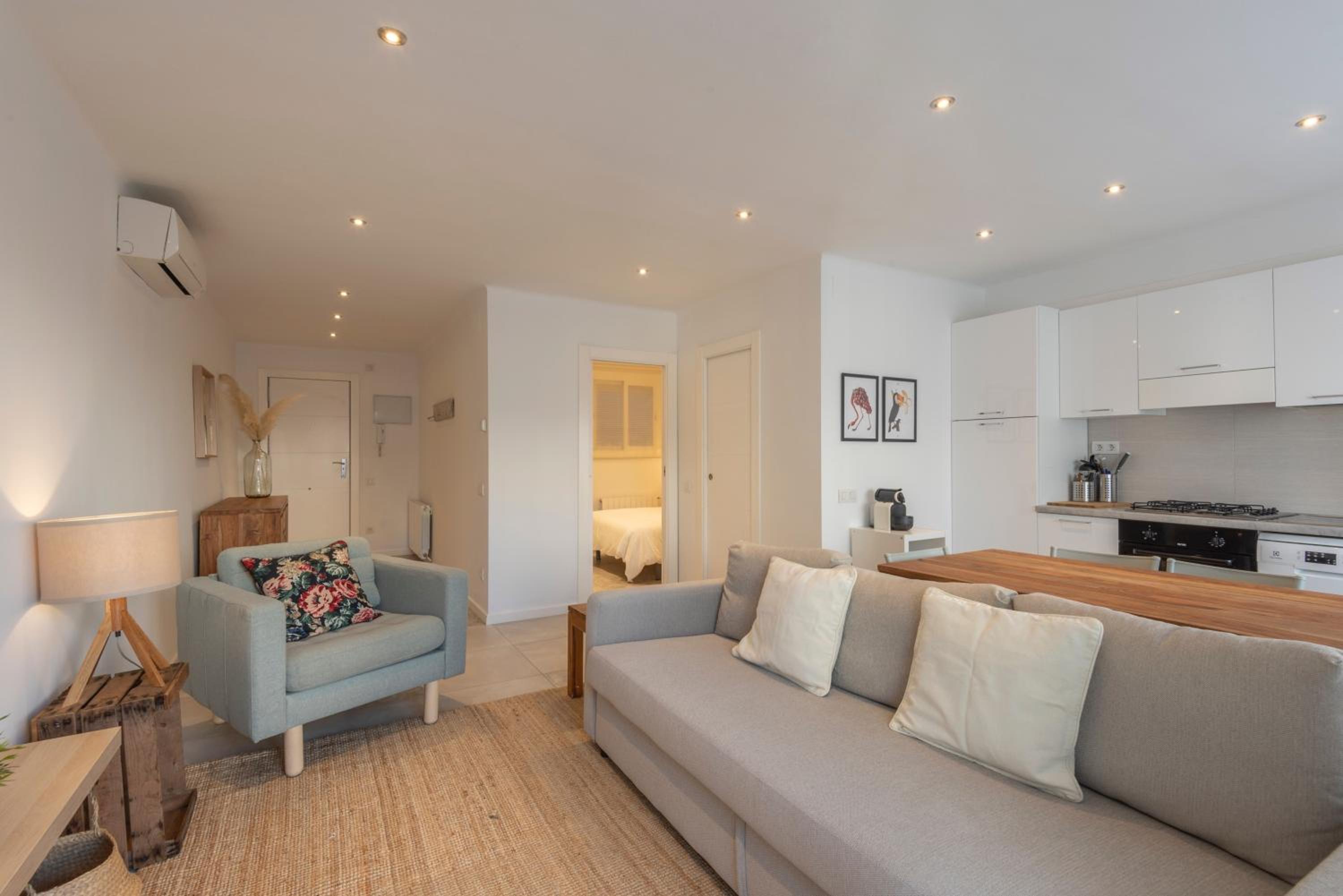 Apartamento con Balcón