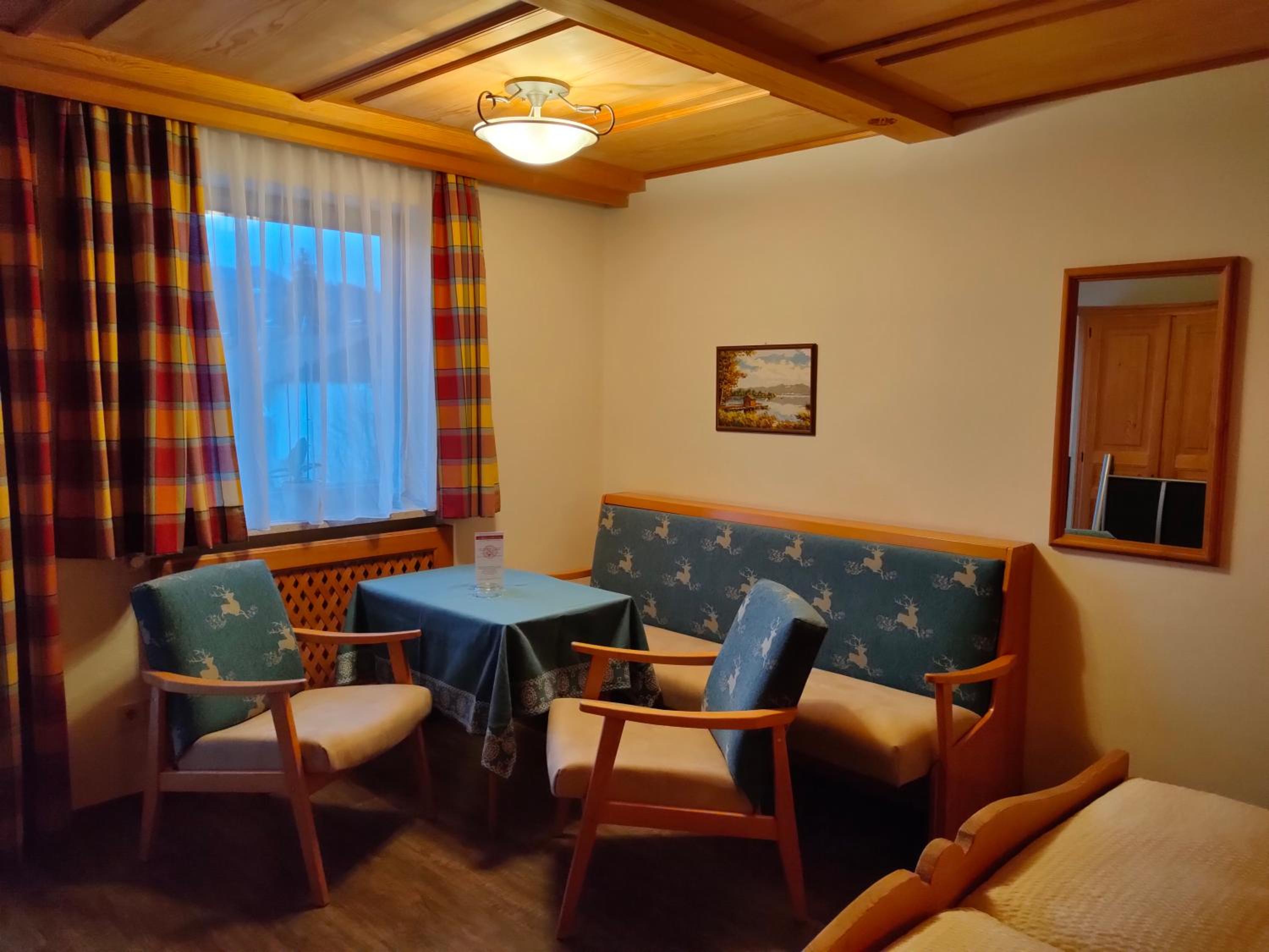 Double Room with Private Bathroom photo 2