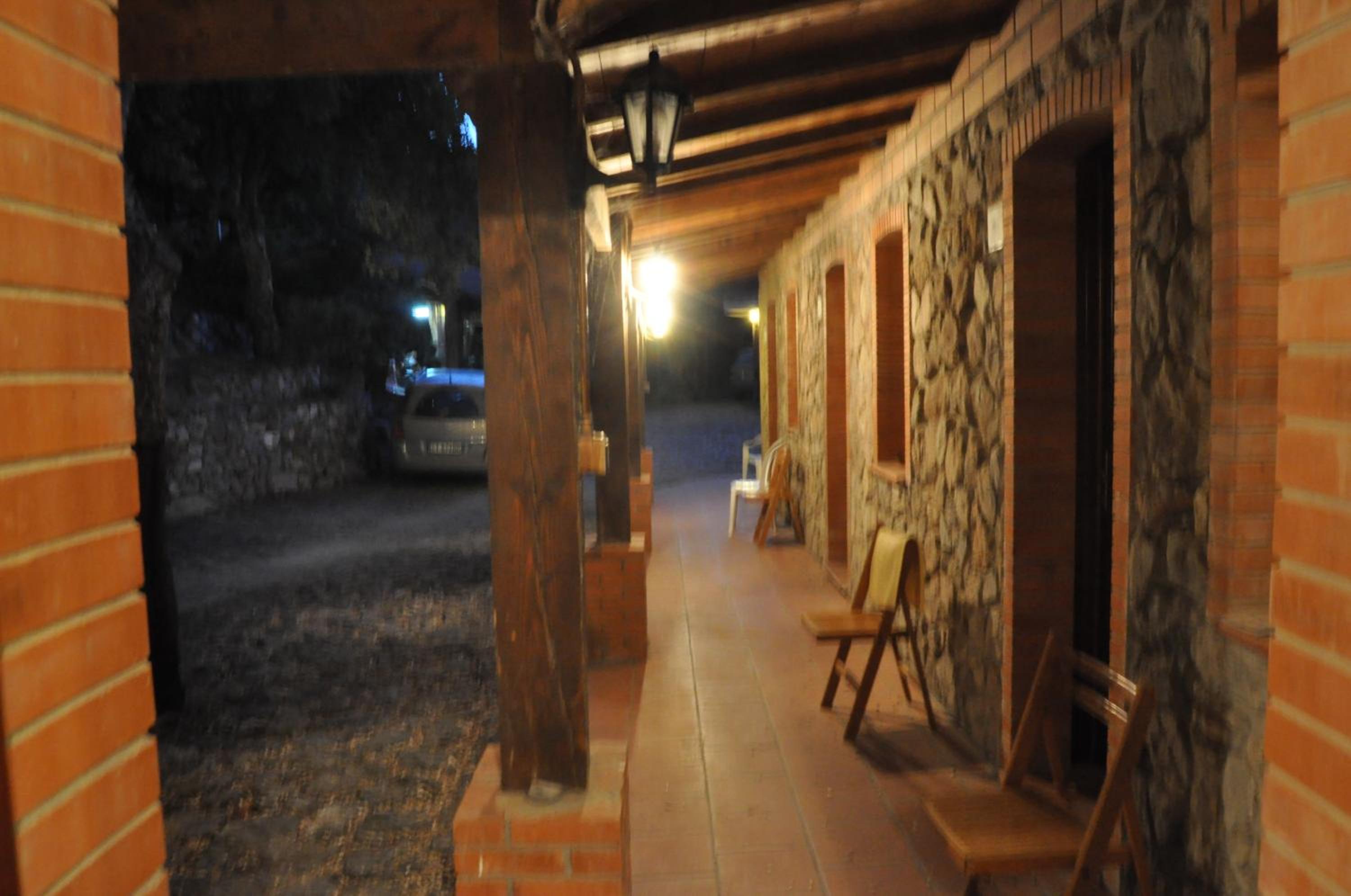 Double Room - Photo 3