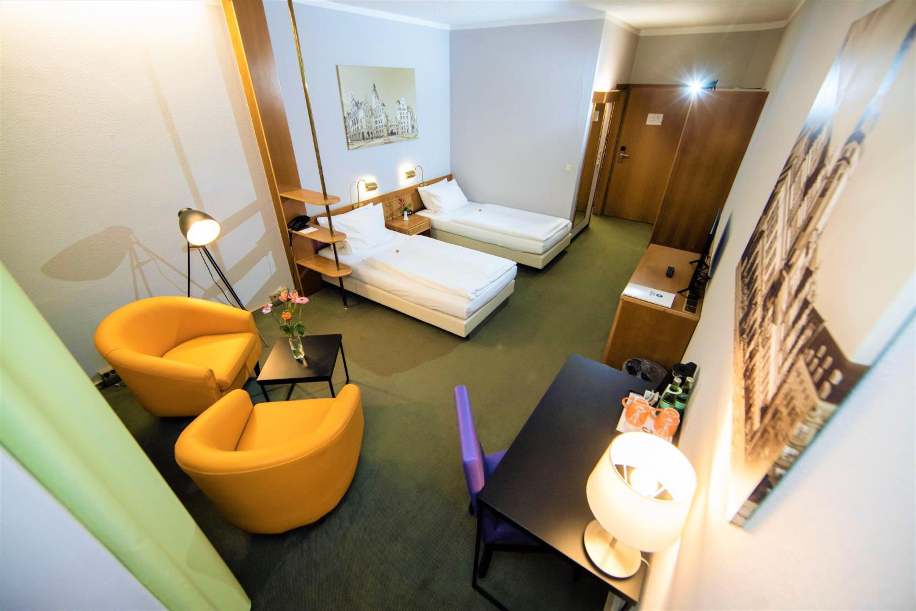 Twin Room - Photo 1