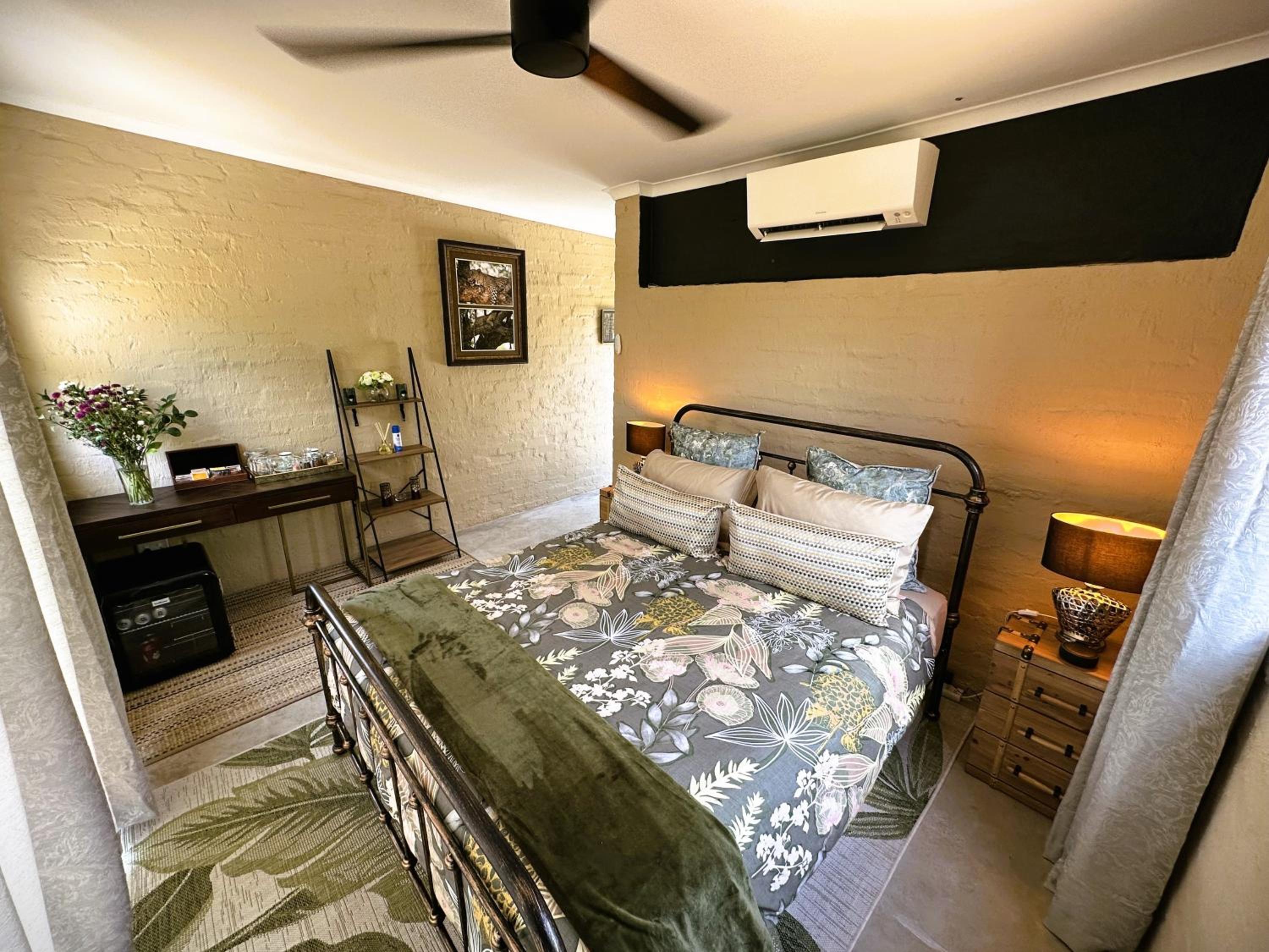 King Room with Mountain View - Photo 11