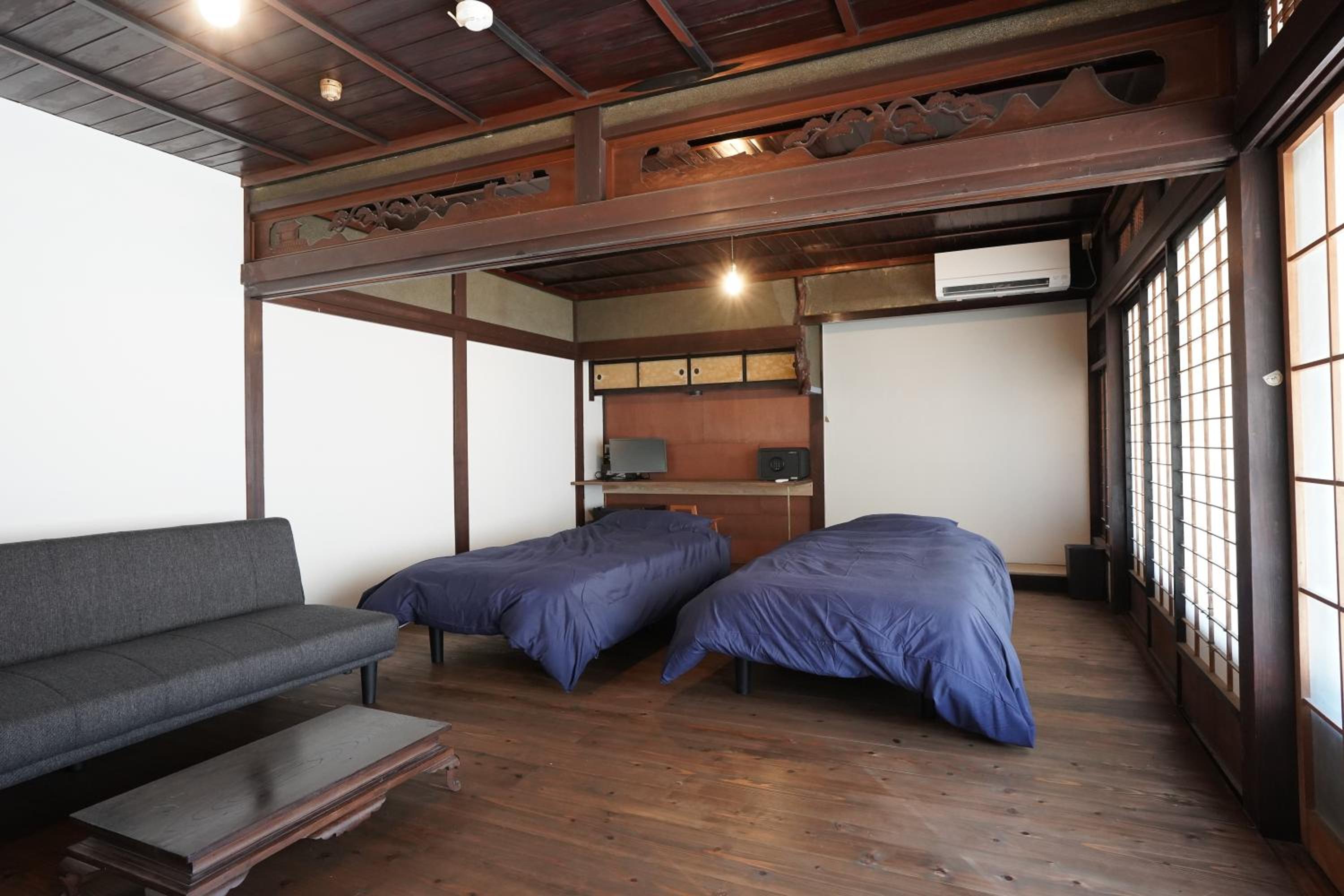 Japanese-Style Quadruple Room
