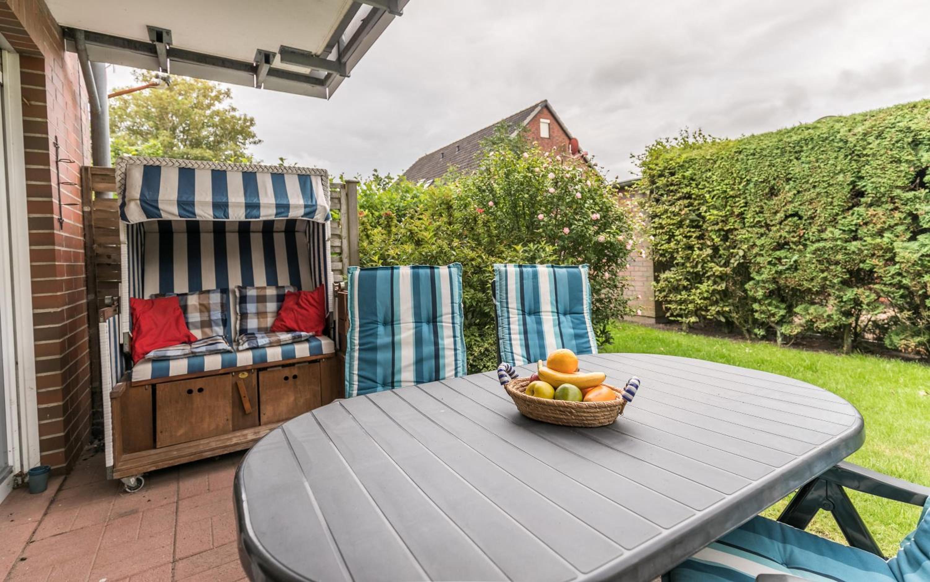 Apartment With Terrace photo 3