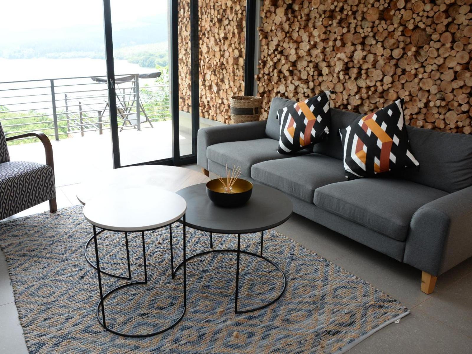 Apartment with Lake View - Photo 3