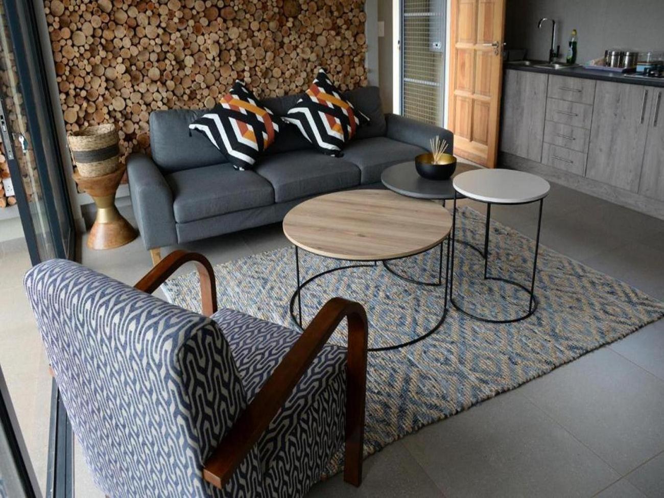 Apartment with Lake View photo 3