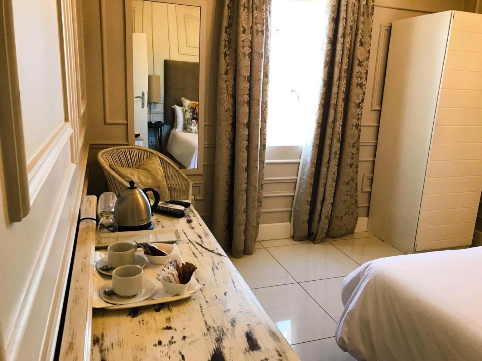 Standard Double Room - Photo 4