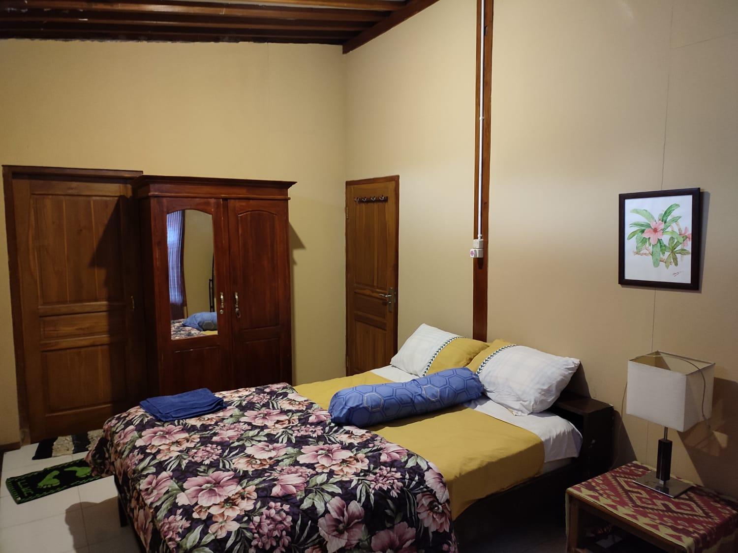 Double Room With Private Bathroom photo 2
