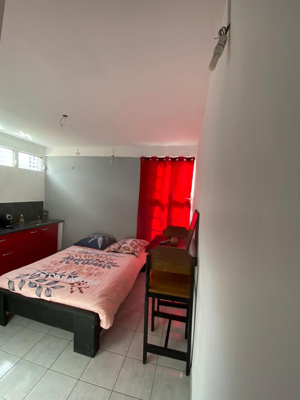 One-Bedroom Apartment - Photo 9