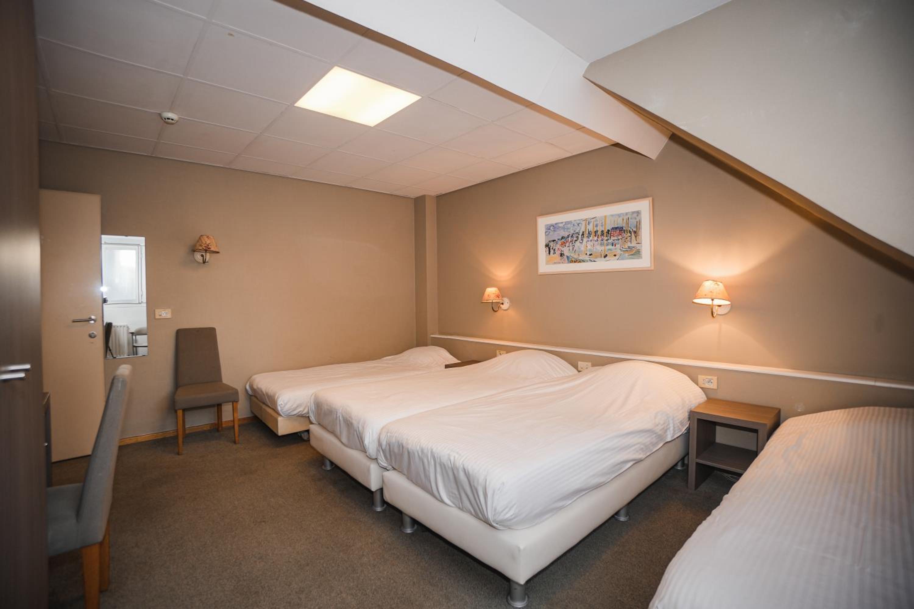 Standard Quadruple Room - Photo 2