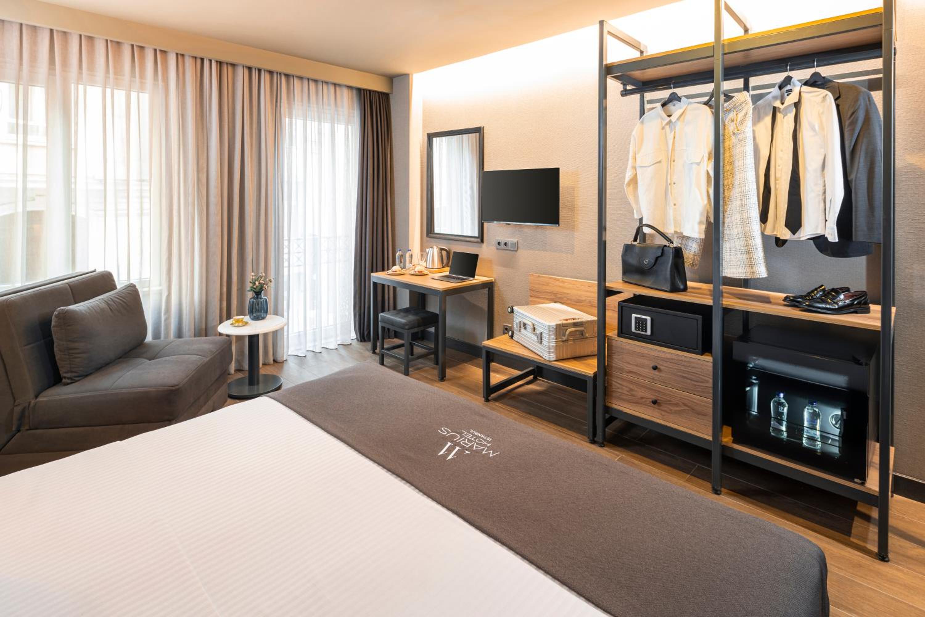 Deluxe Triple Room photo 3