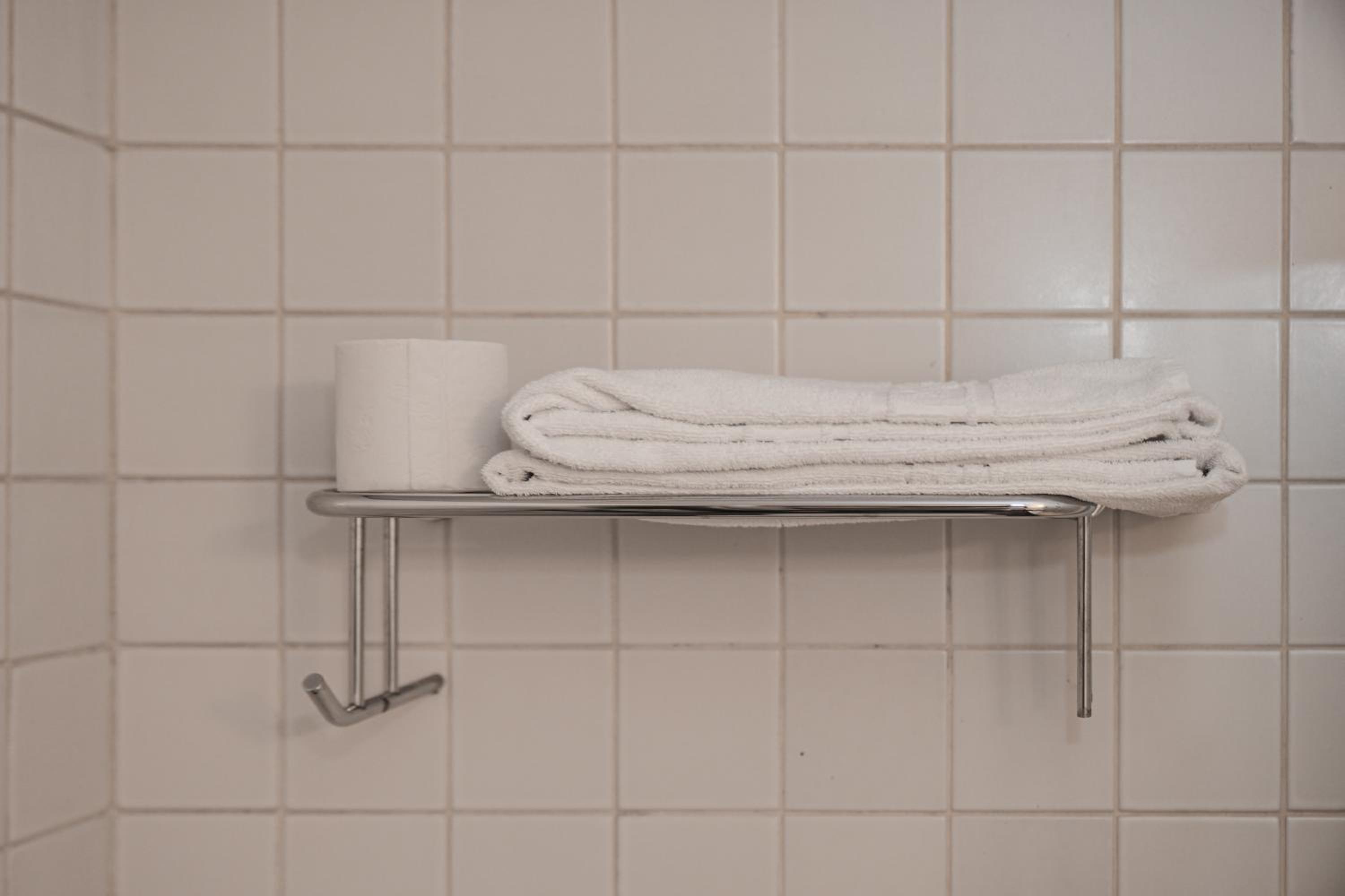 Small Standard Room - Photo 8