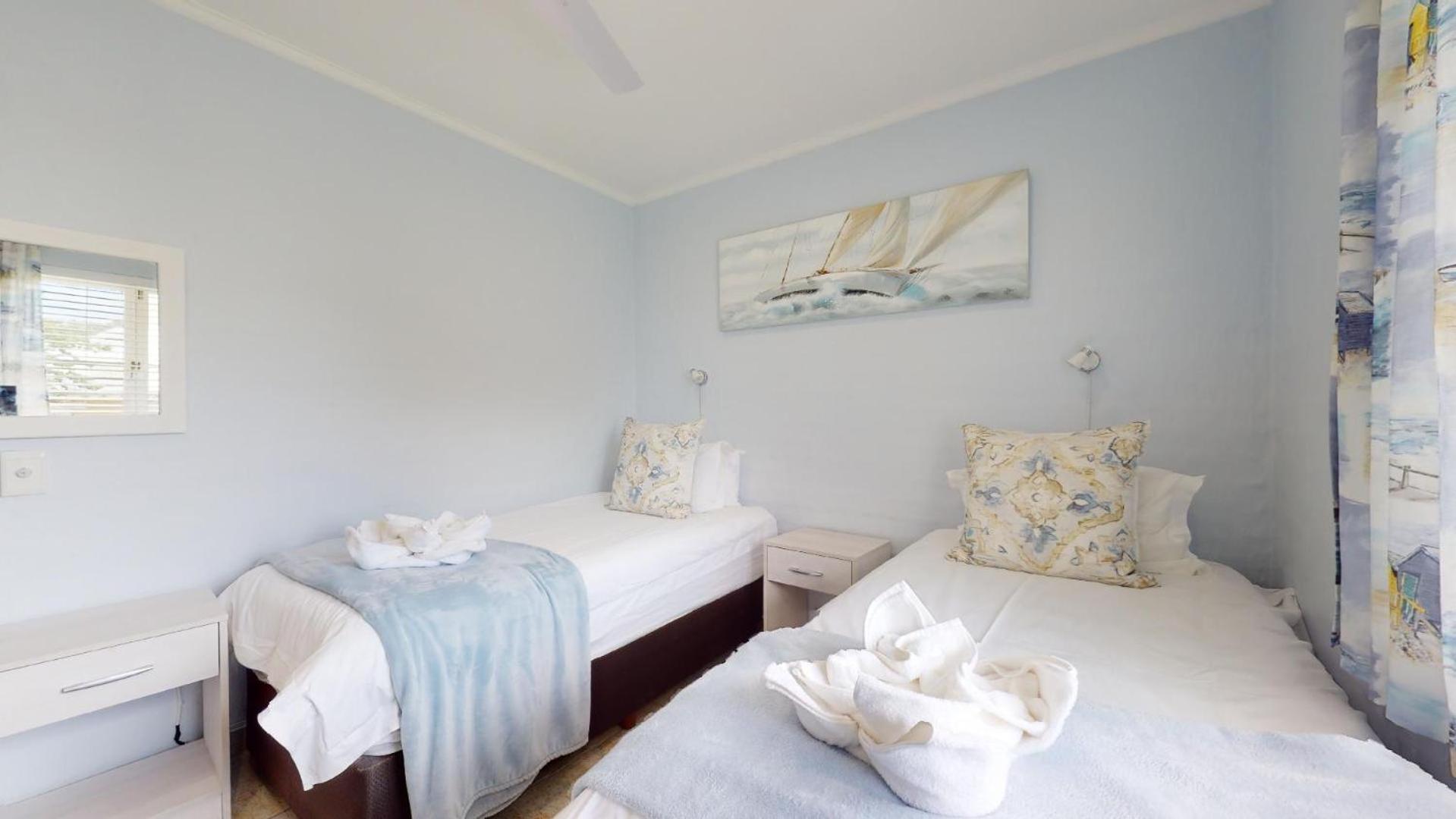 Three-Bedroom House photo 2