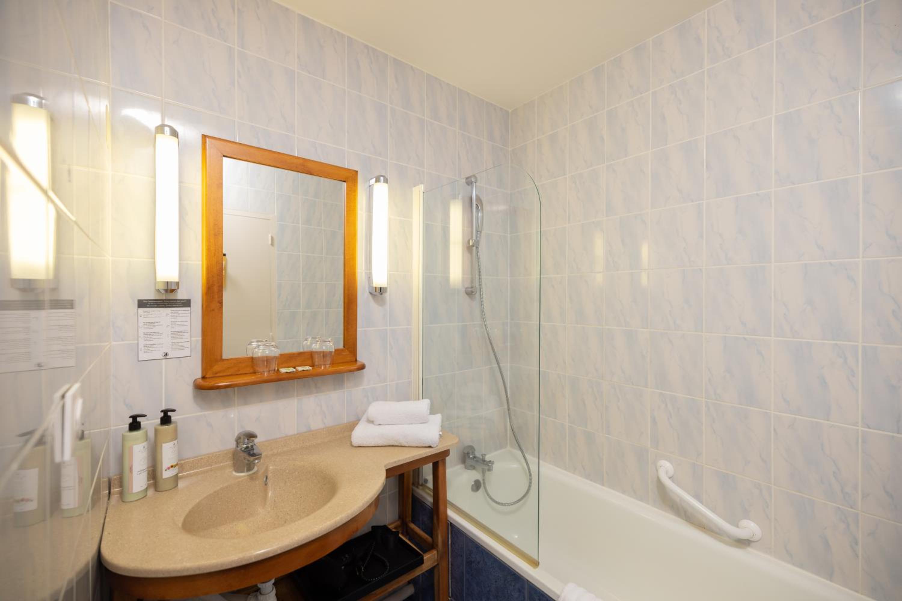 Classic Double Room - Photo 2