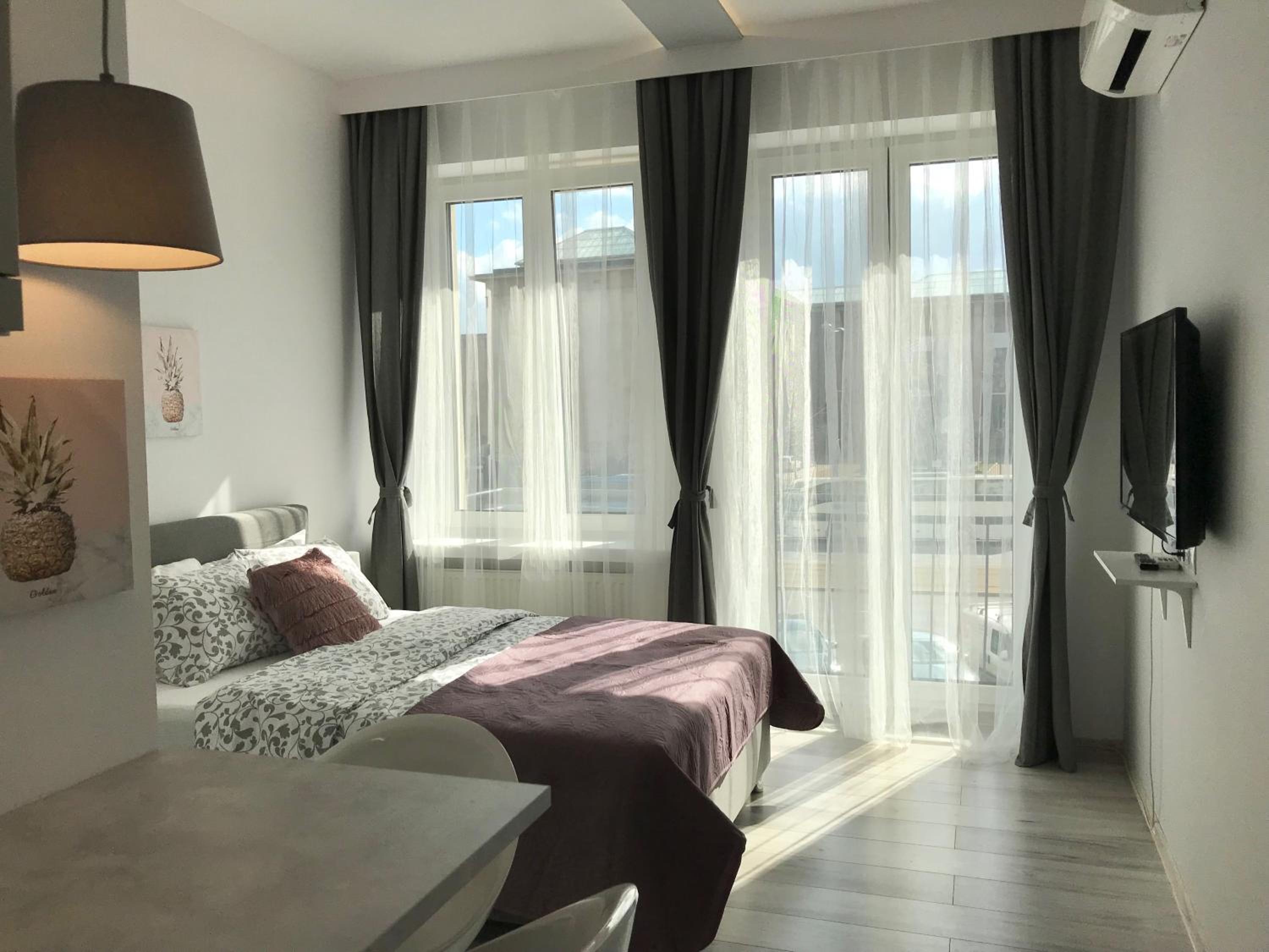 Small Double Room - Photo 1