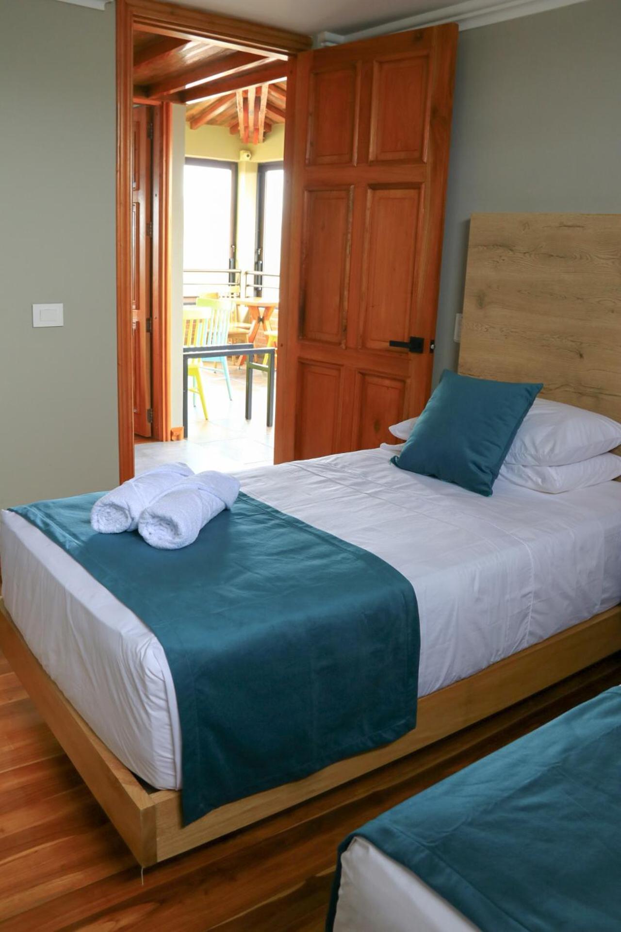 Small Twin Room photo 2