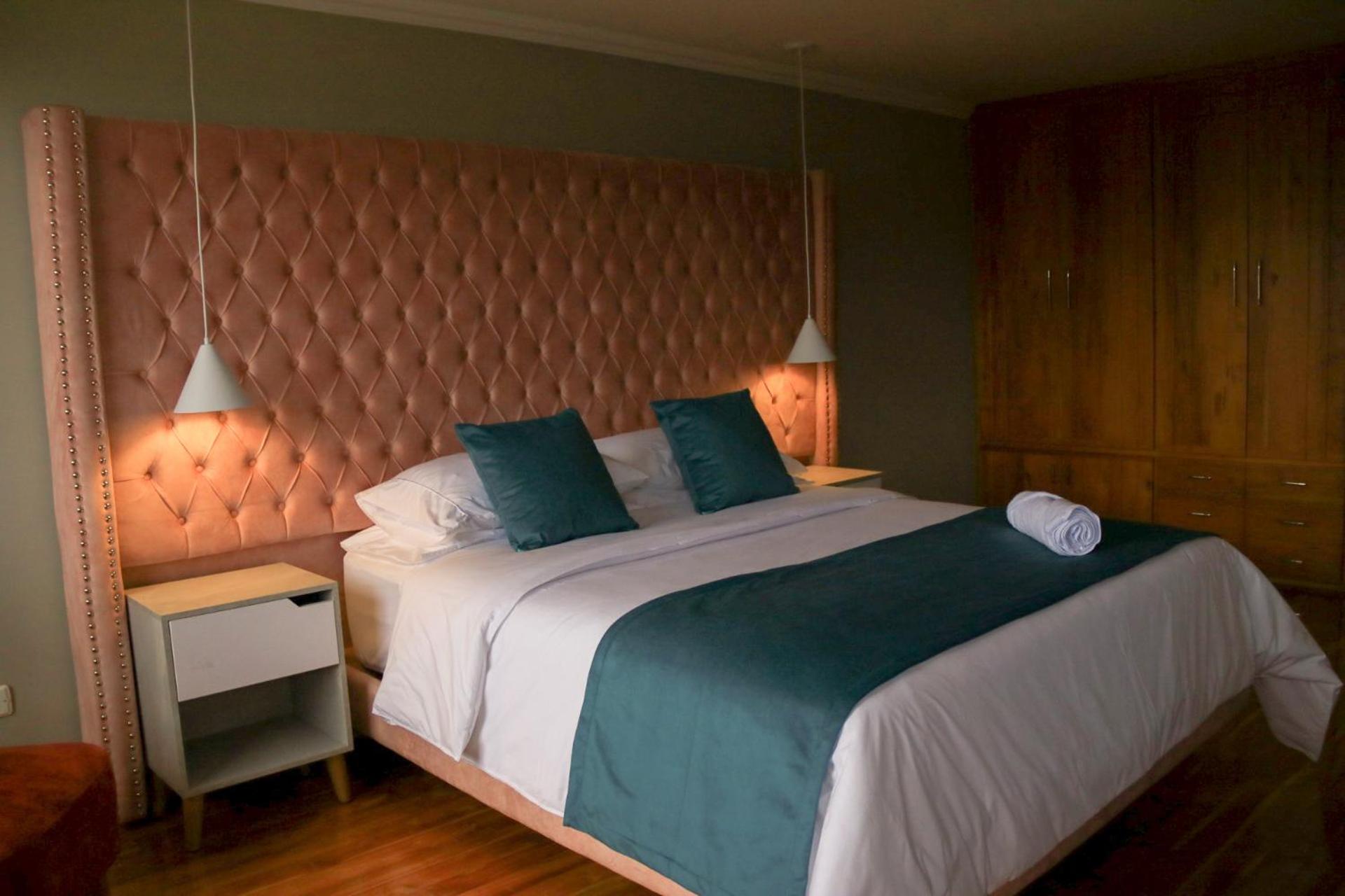Suite with Spa Bath photo 2