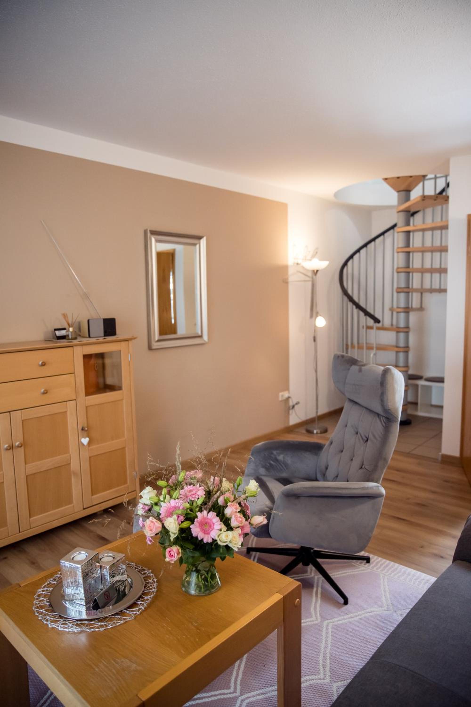 Maisonette photo 2