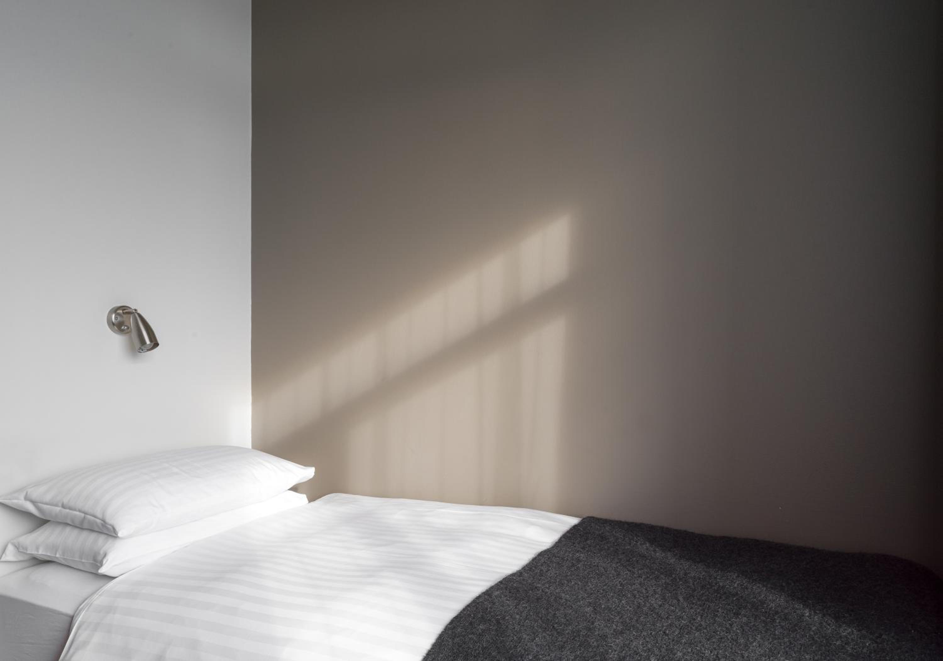 Single Room - Photo 1