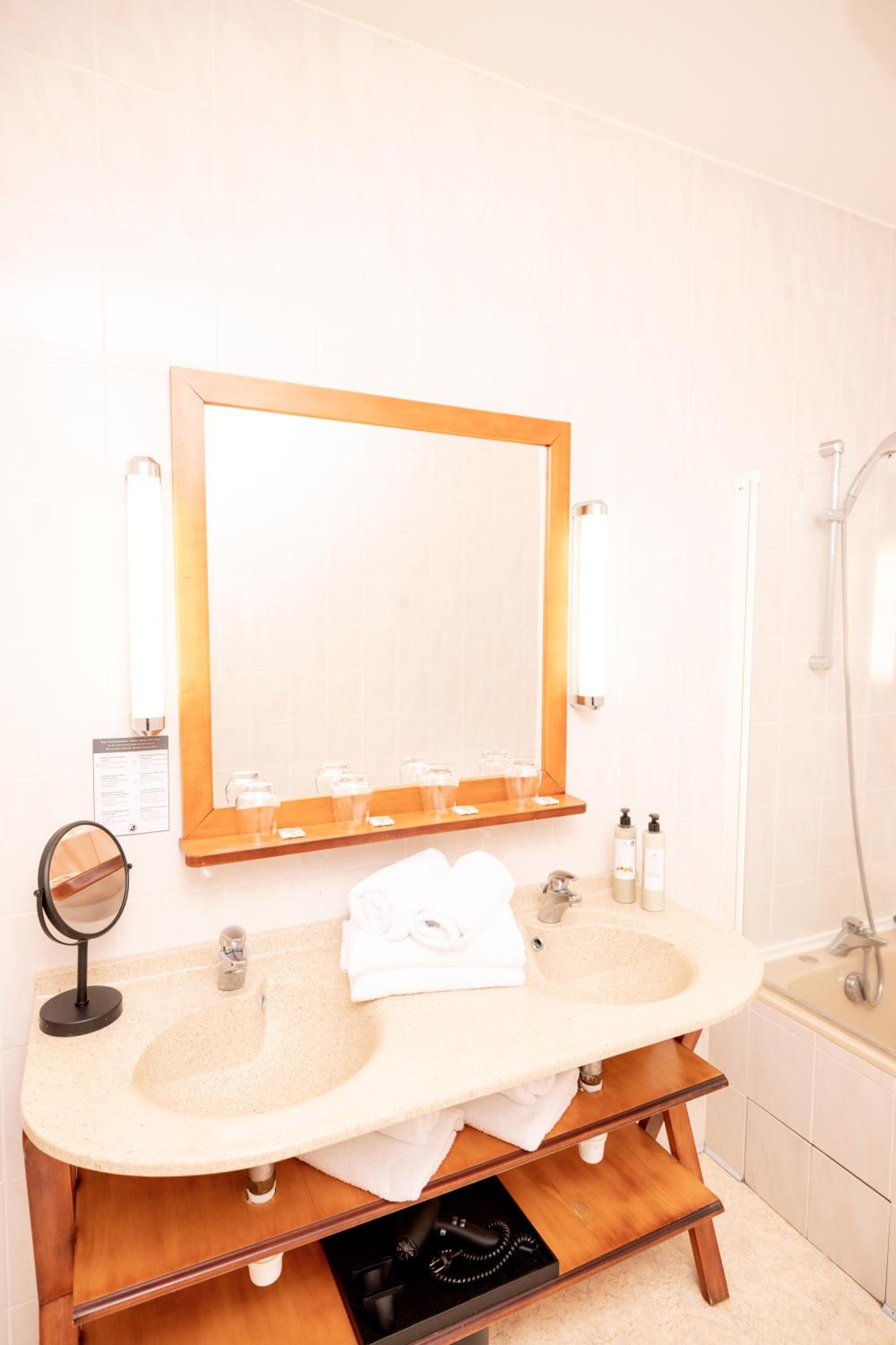 Suite de Fontanges - Photo 2