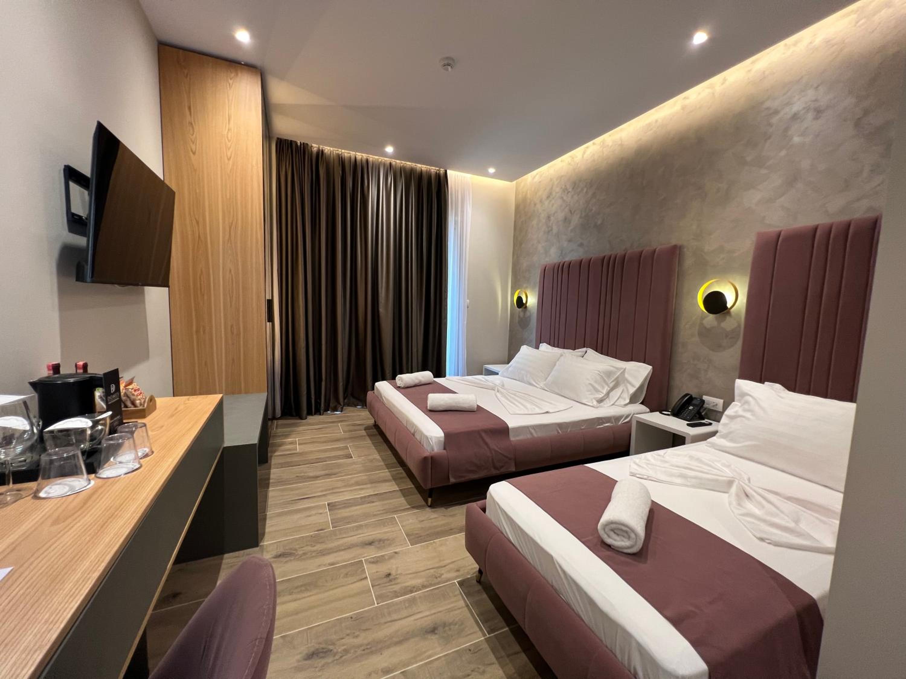 Deluxe Triple Room