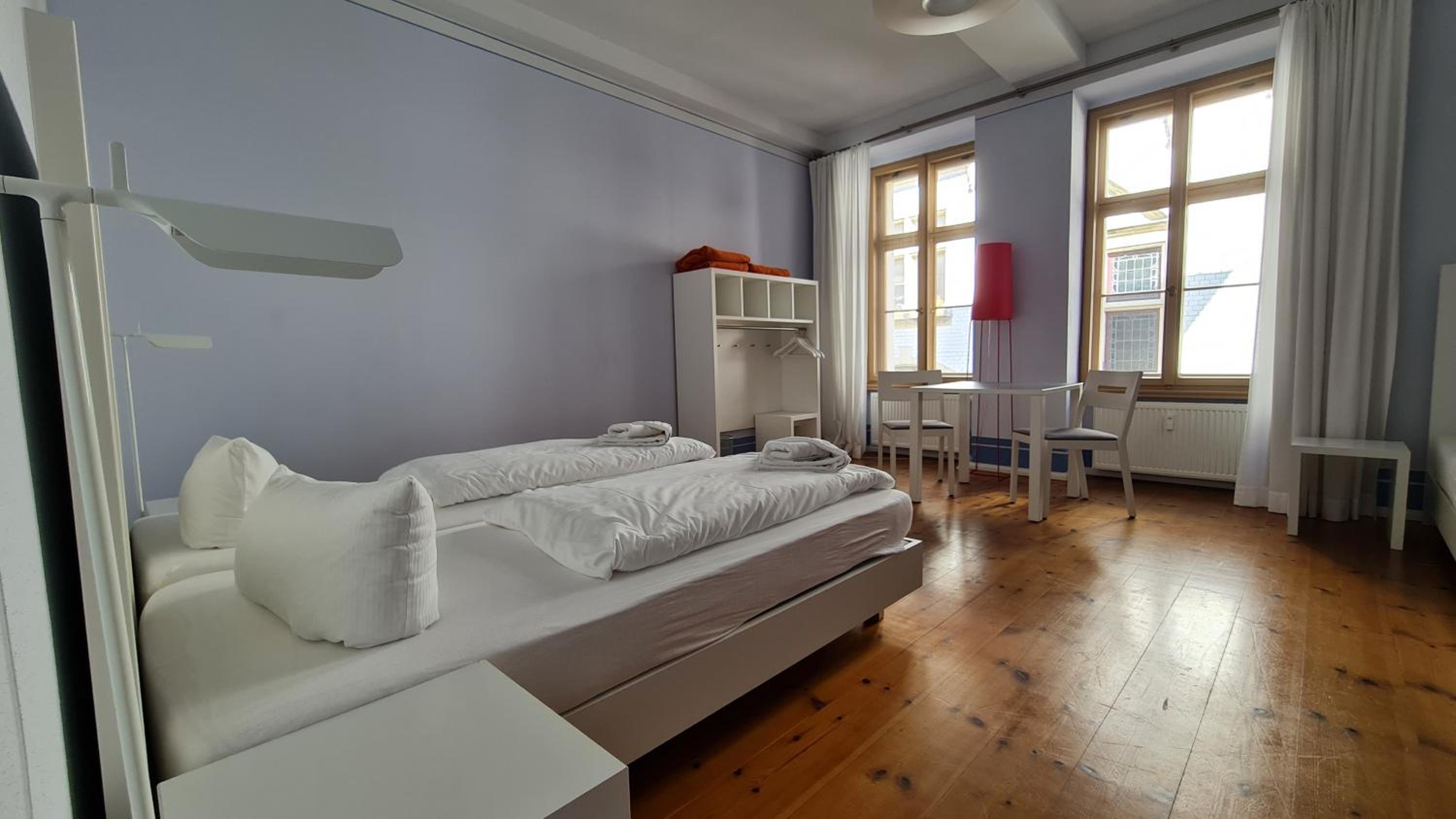 Standard Double Room - Photo 9