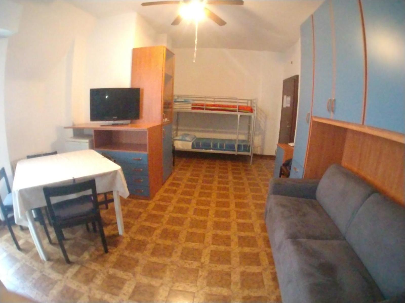 Apartment - Photo 16