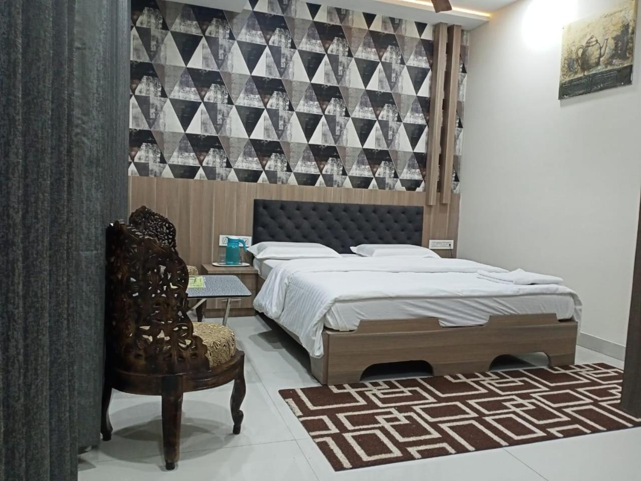 Deluxe Double Room photo 3