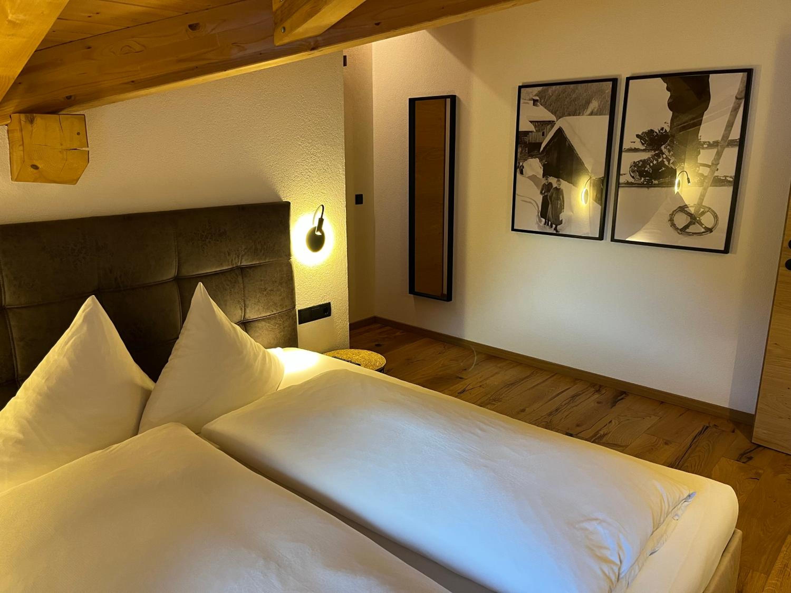 Comfort Two-Bedroom Apartment with Balcony - Second Floor photo 1