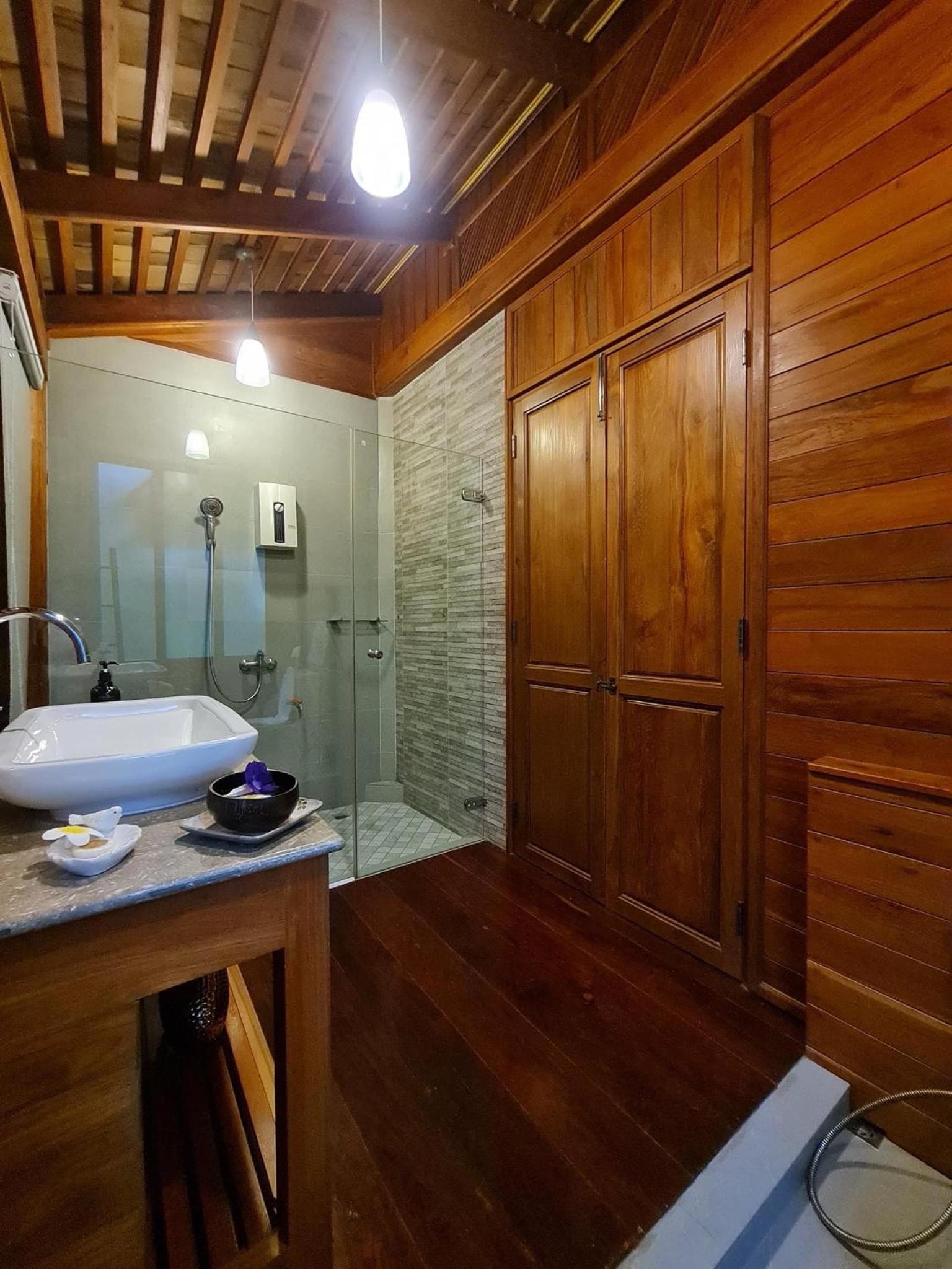 Deluxe Room - Photo 22