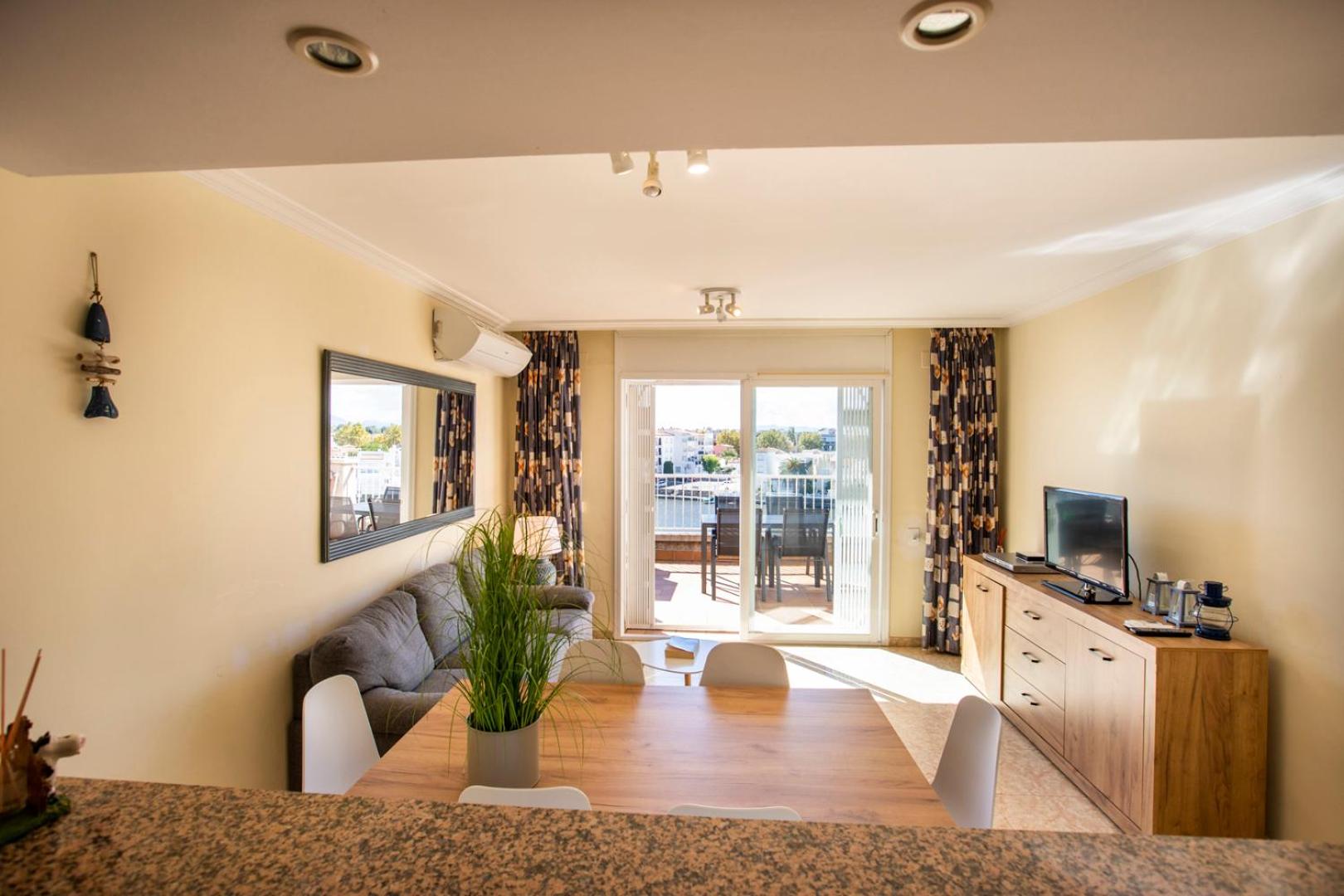 Apartamento con vista al lago