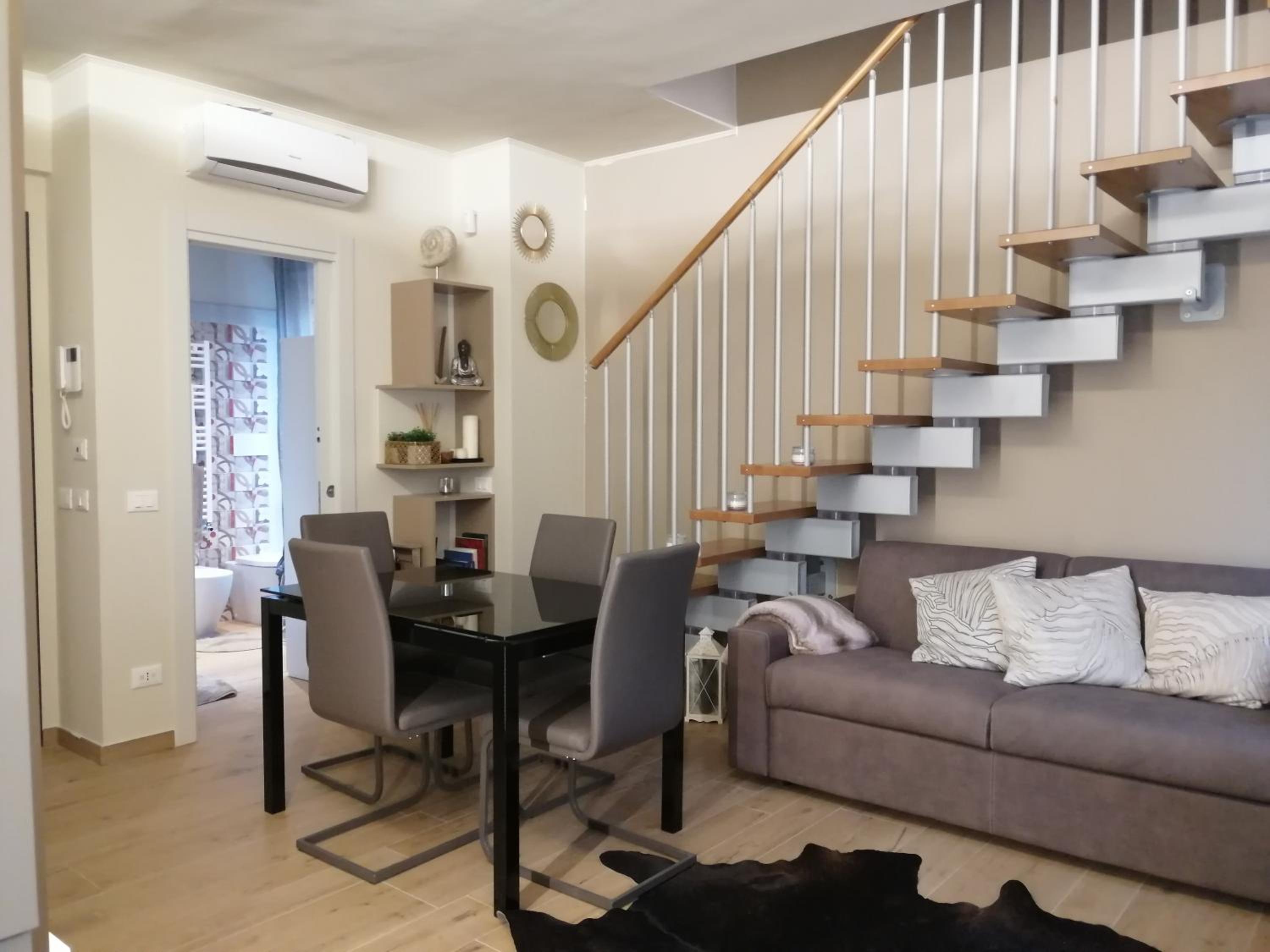 Studio With Sofa Bed