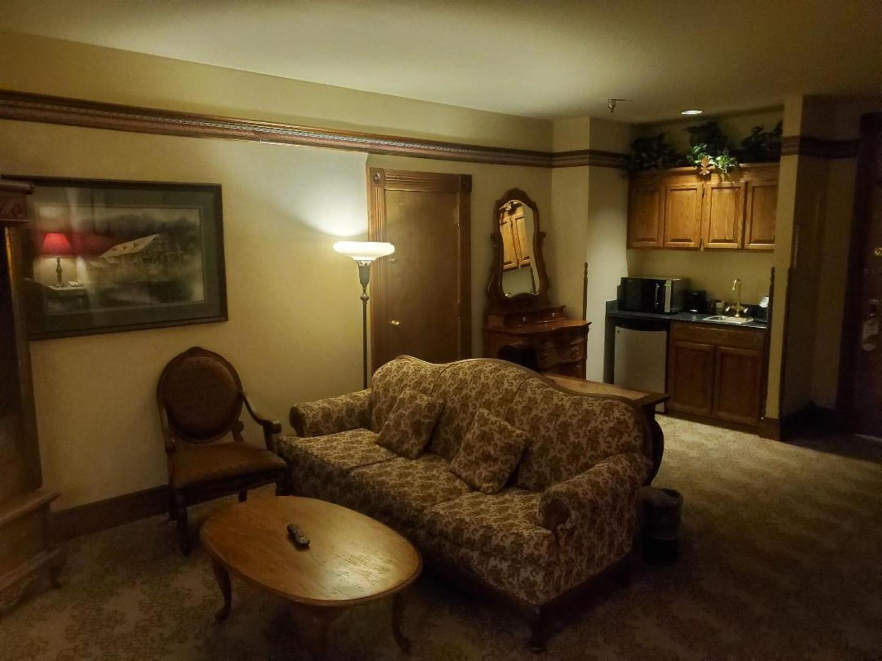 King Room with Spa Bath