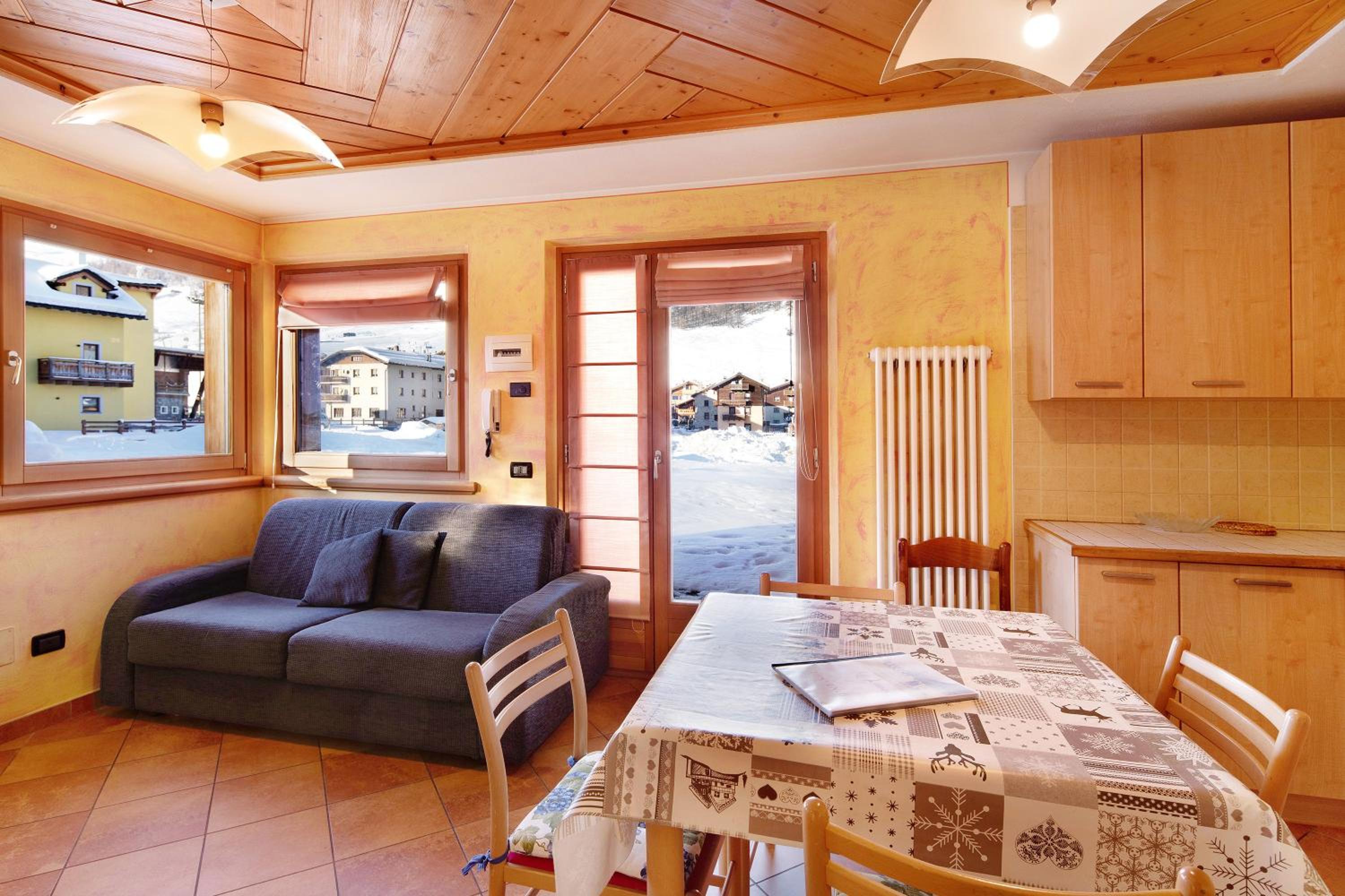 Superior One-Bedroom Apartment