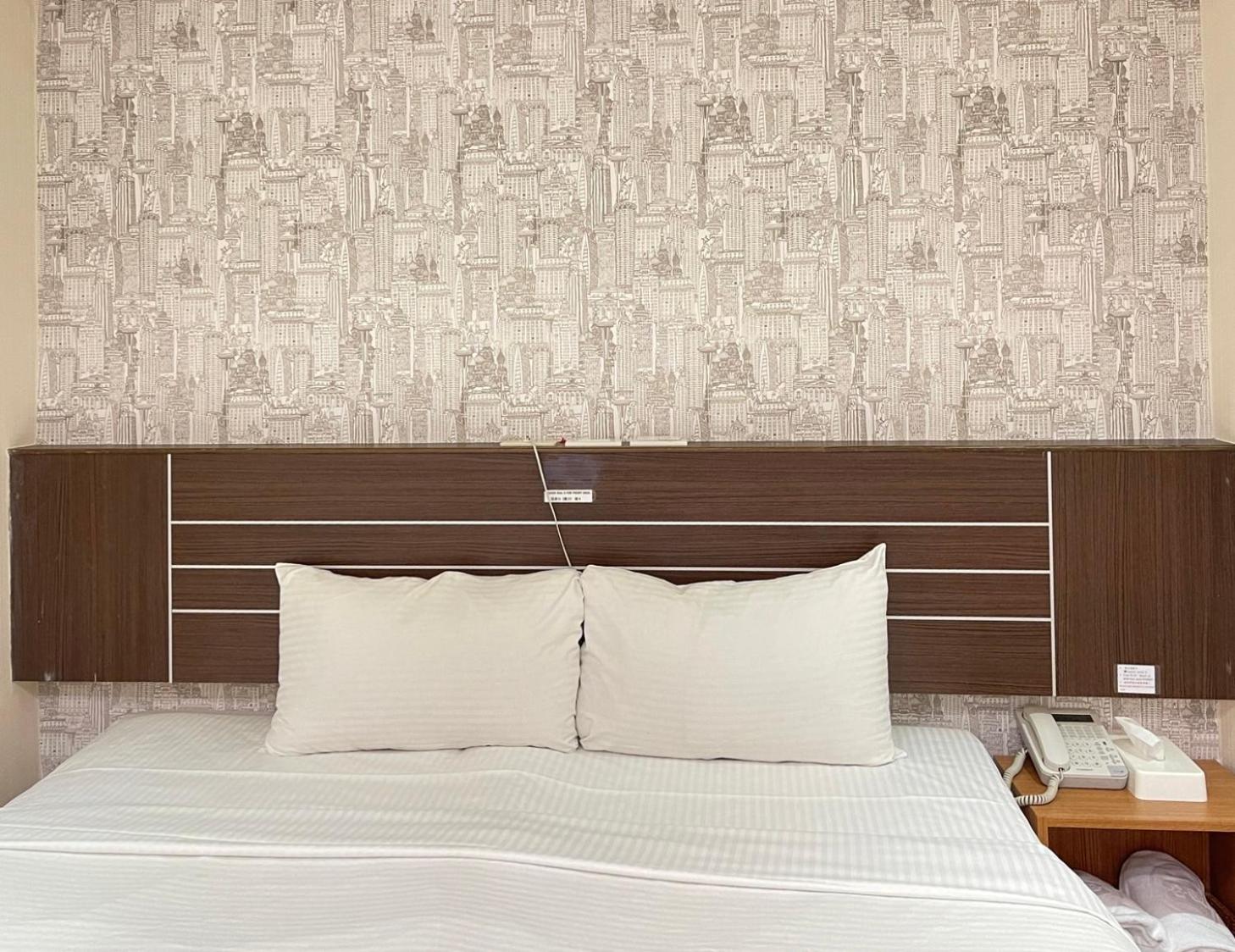 No Windows Economy Double Room