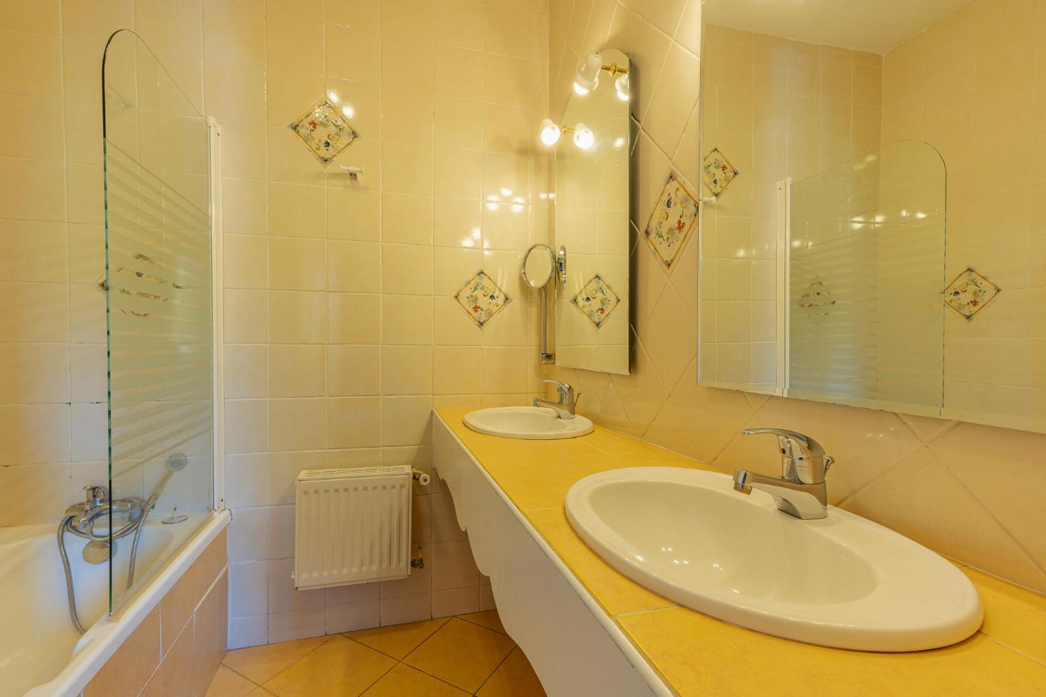 Superior Double Room - Photo 6
