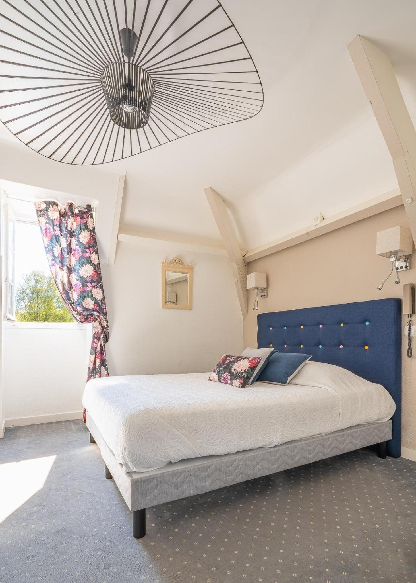 Standard Double Room - Photo 4