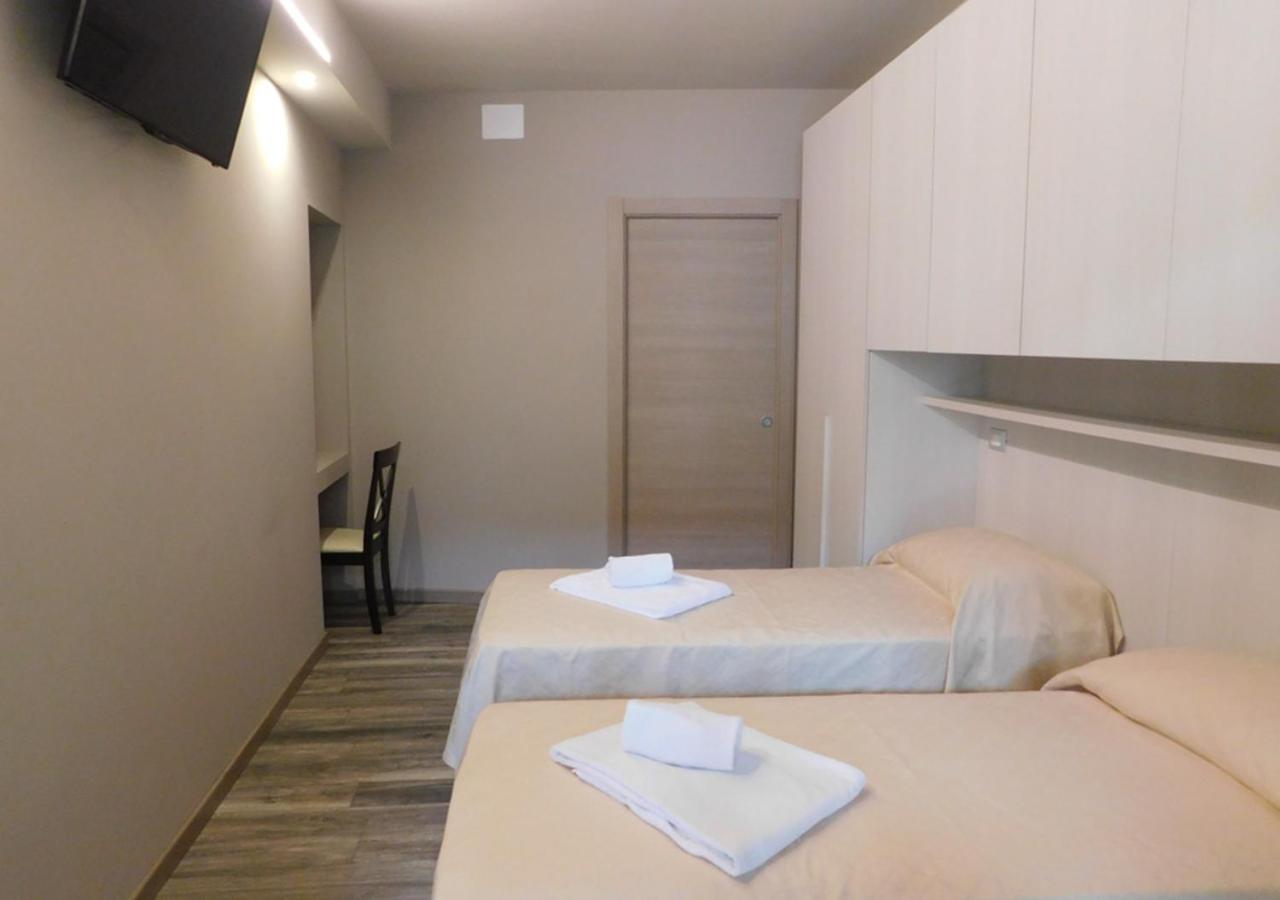 Twin Room with Private Bathroom