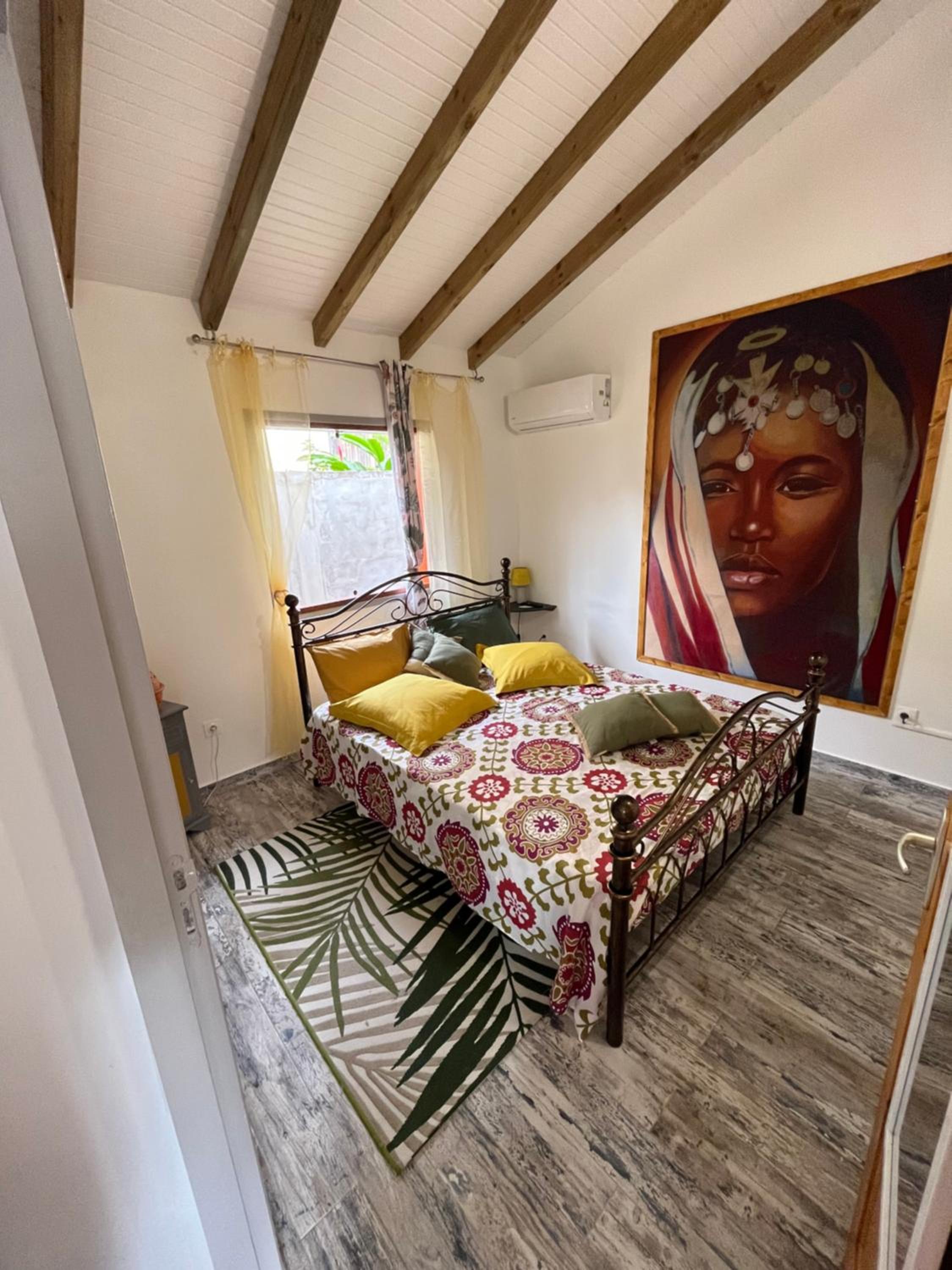 One-Bedroom House - Photo 8