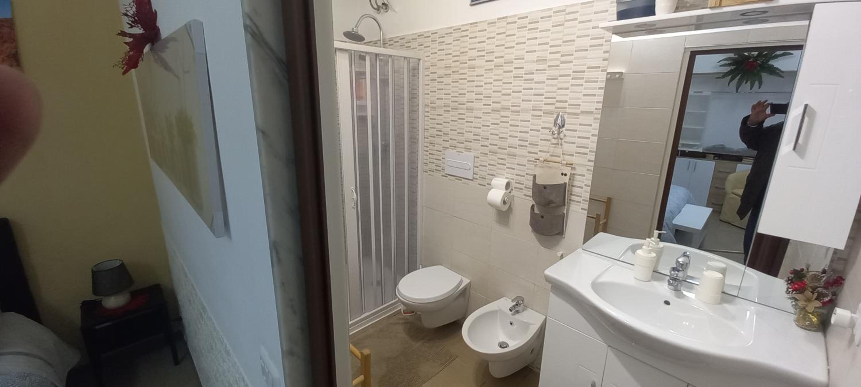 One-Bedroom House - Photo 9