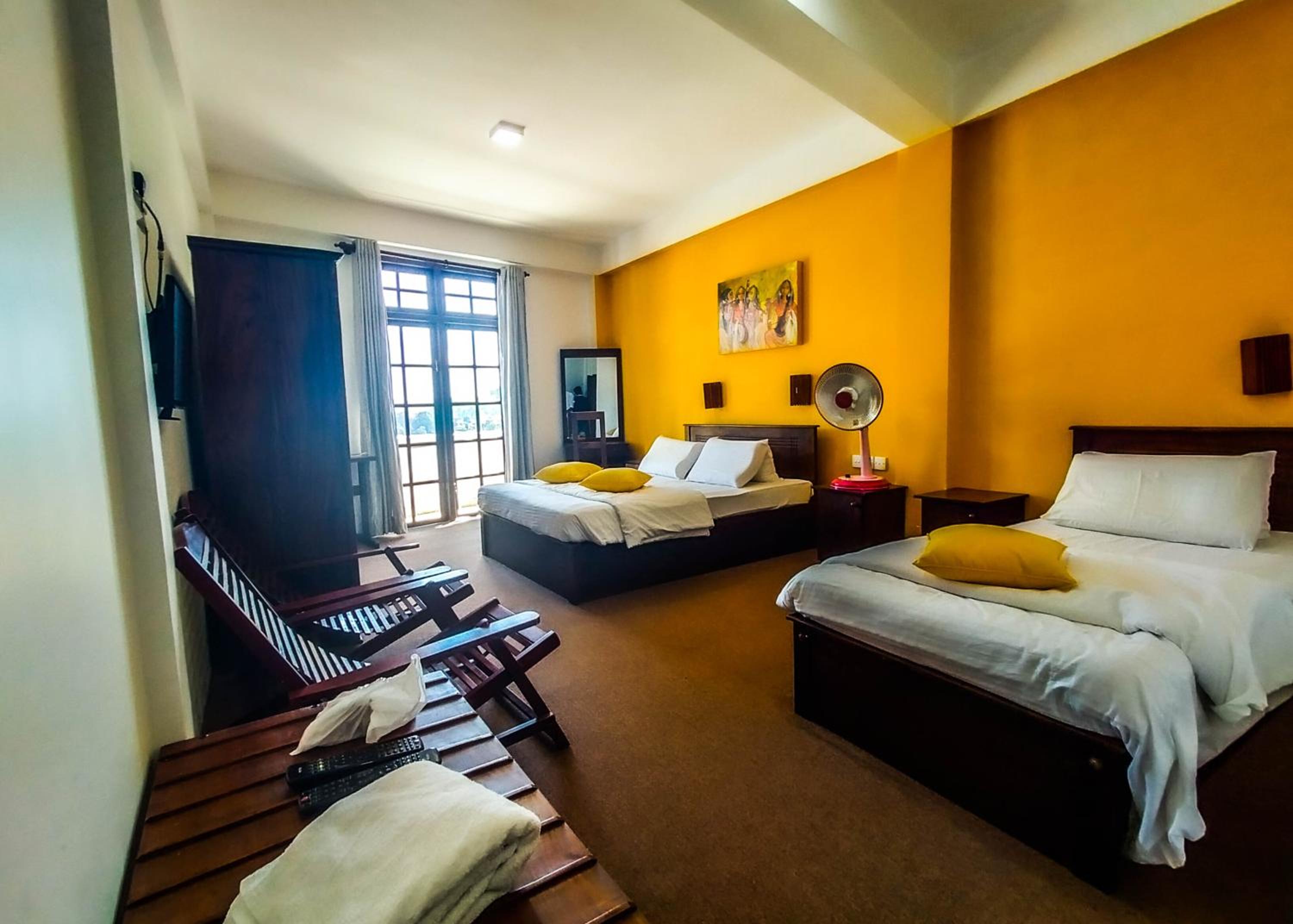 Triple Room with Balcony & Mountain View photo 1