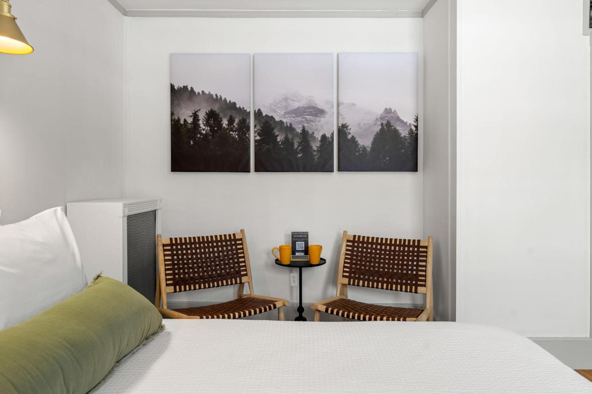 Queen Suite with Spa Bath - Photo 6