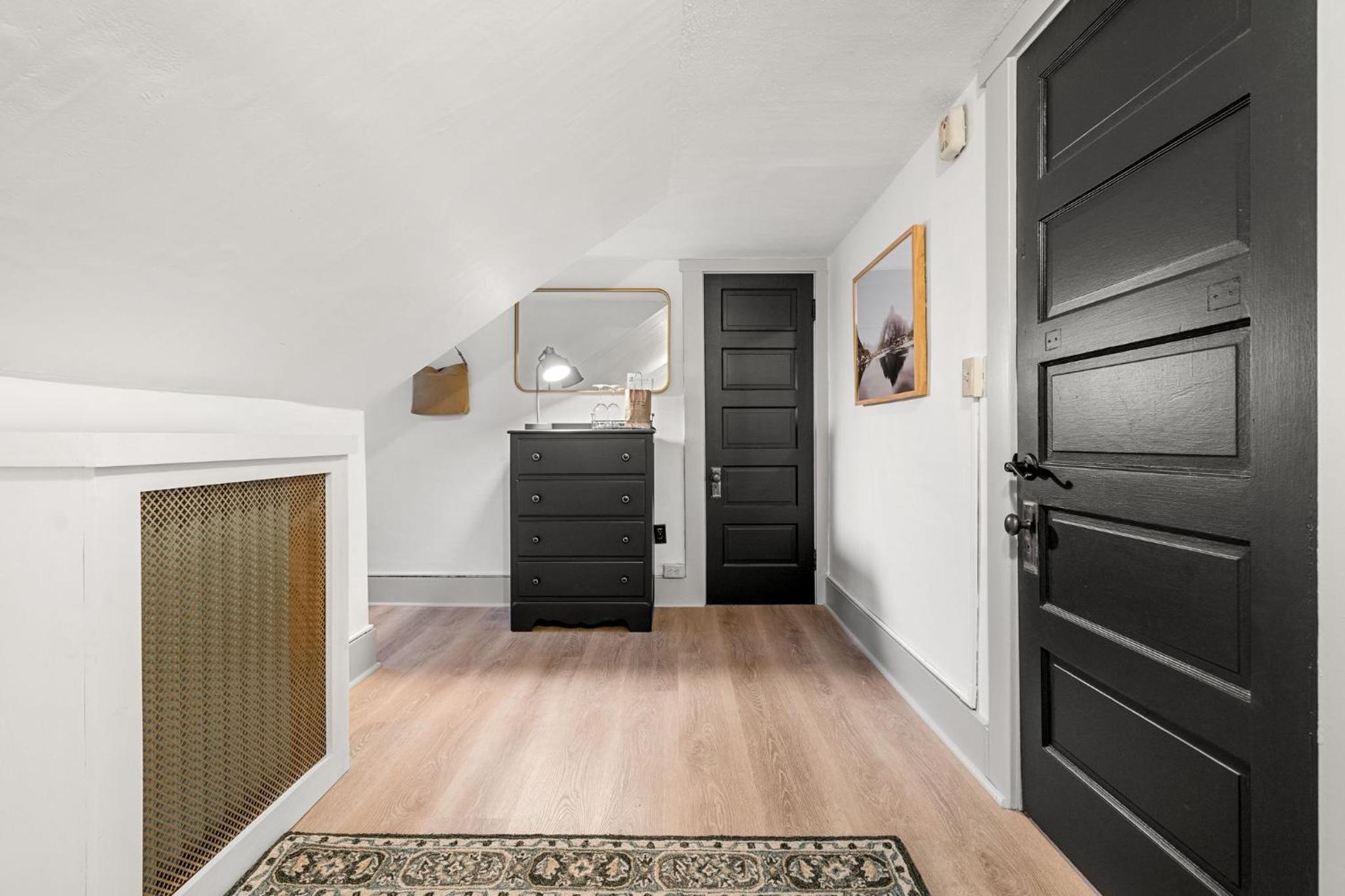 Two-Bedroom Suite - Photo 13