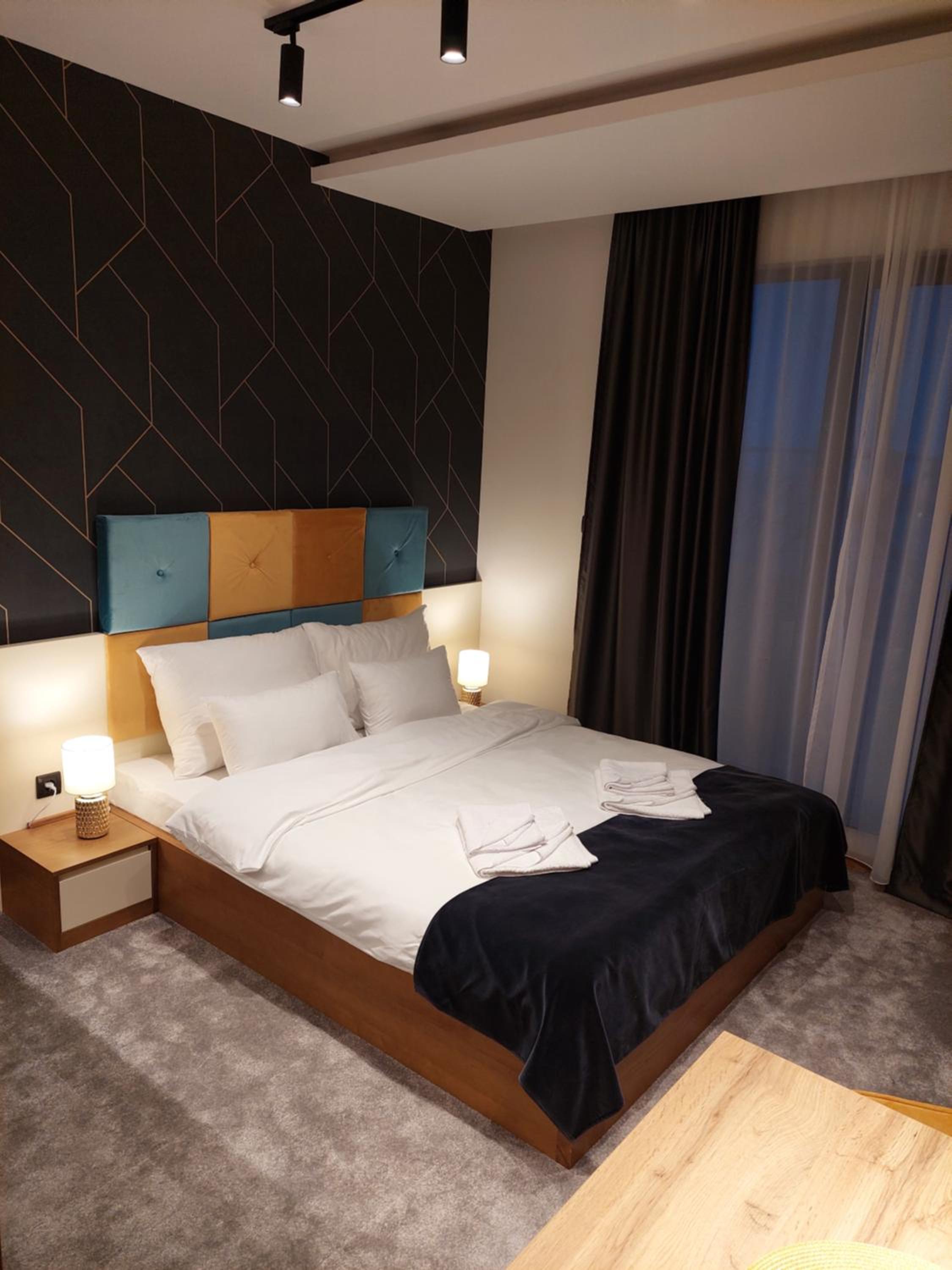 One-Bedroom Apartment - Photo 14