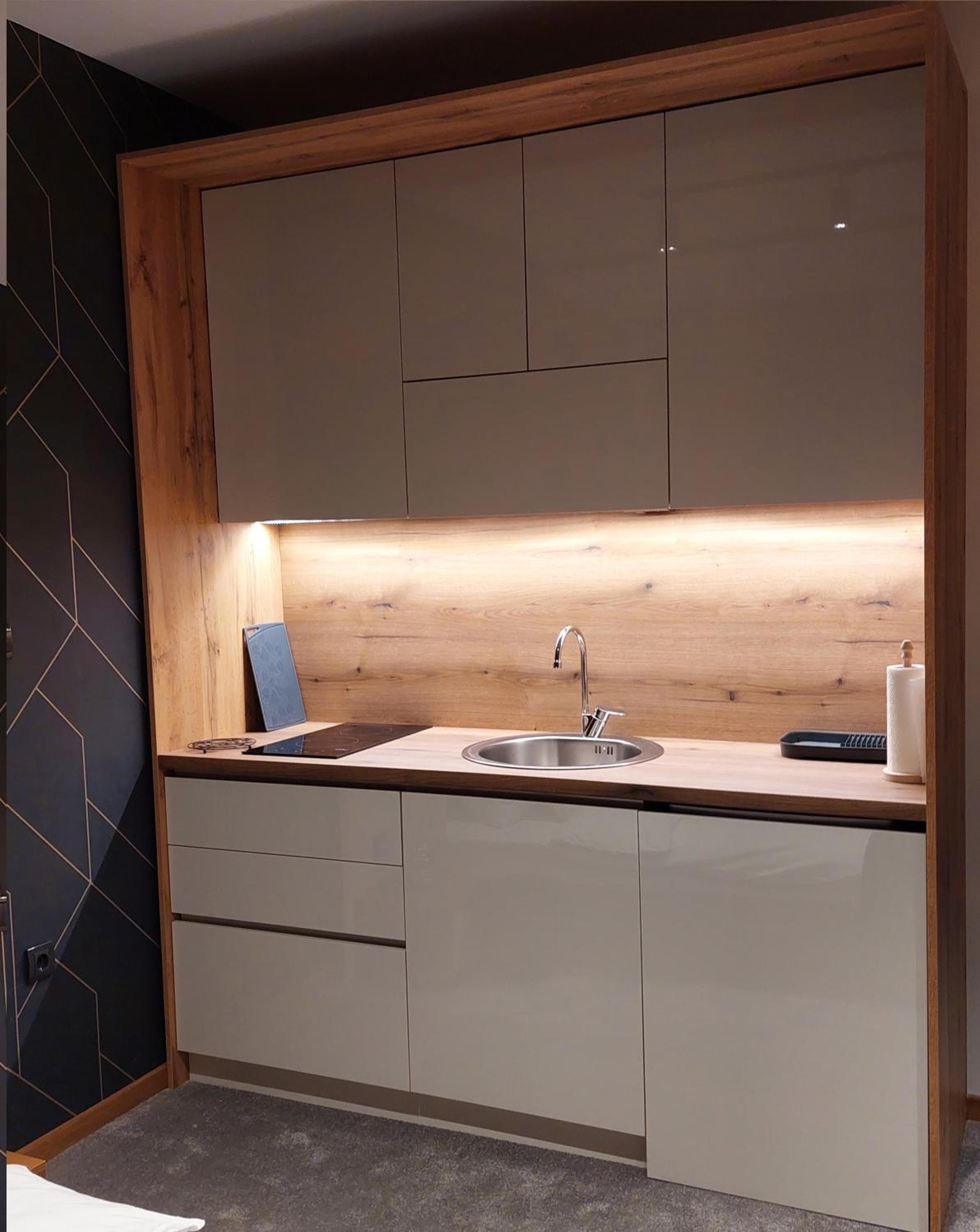 One-Bedroom Apartment - Photo 18