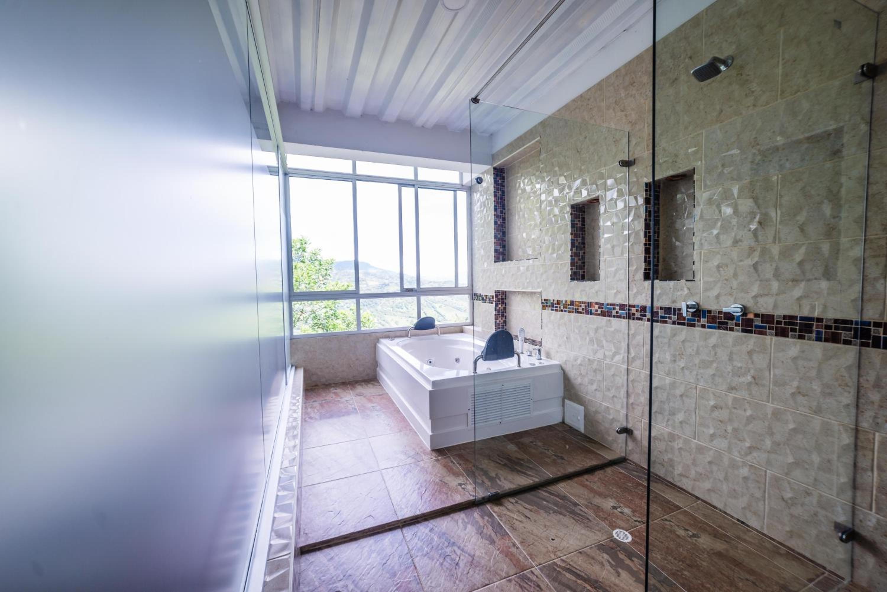King Suite with Spa Bath