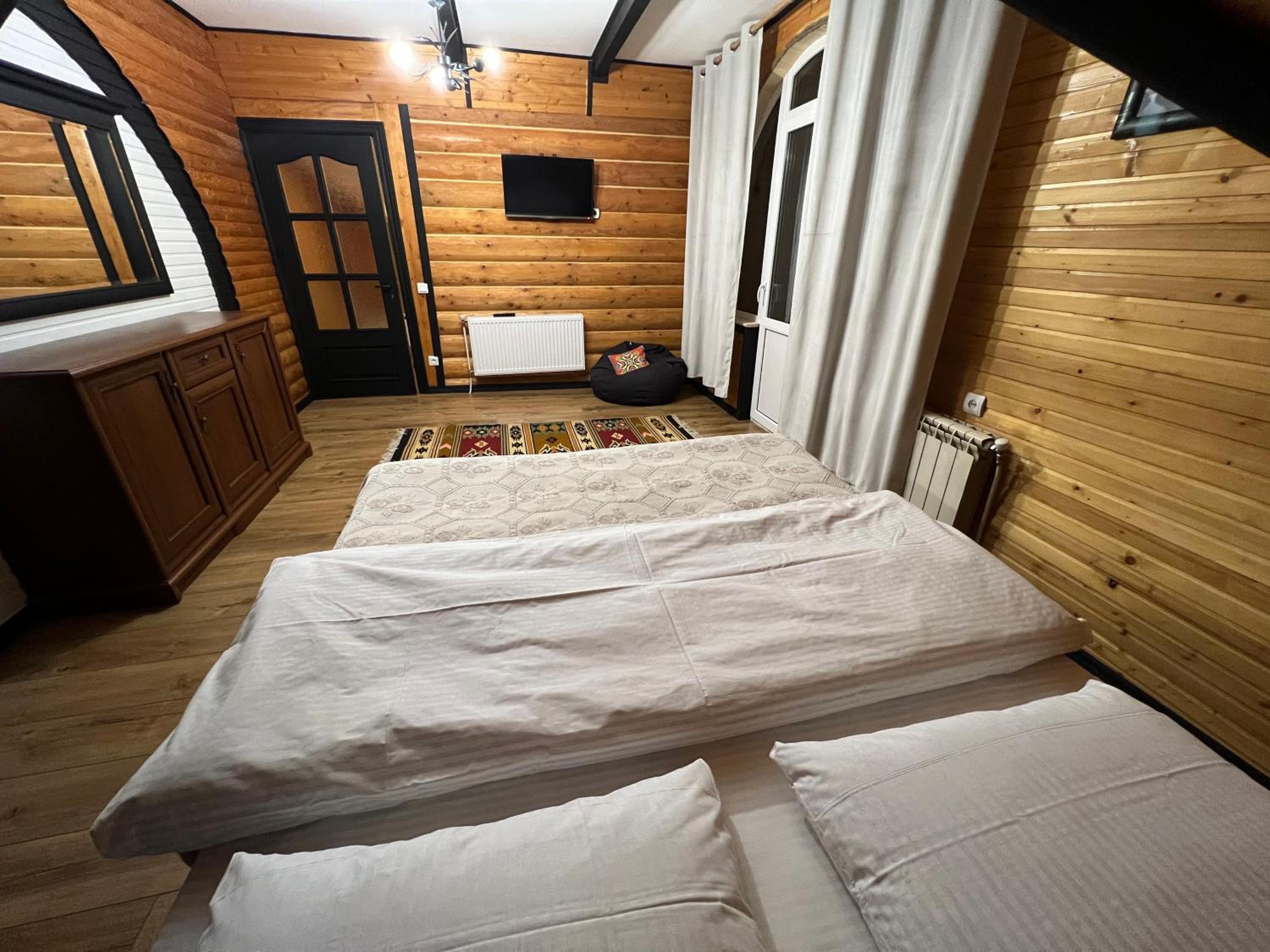 Three-Bedroom House photo 1