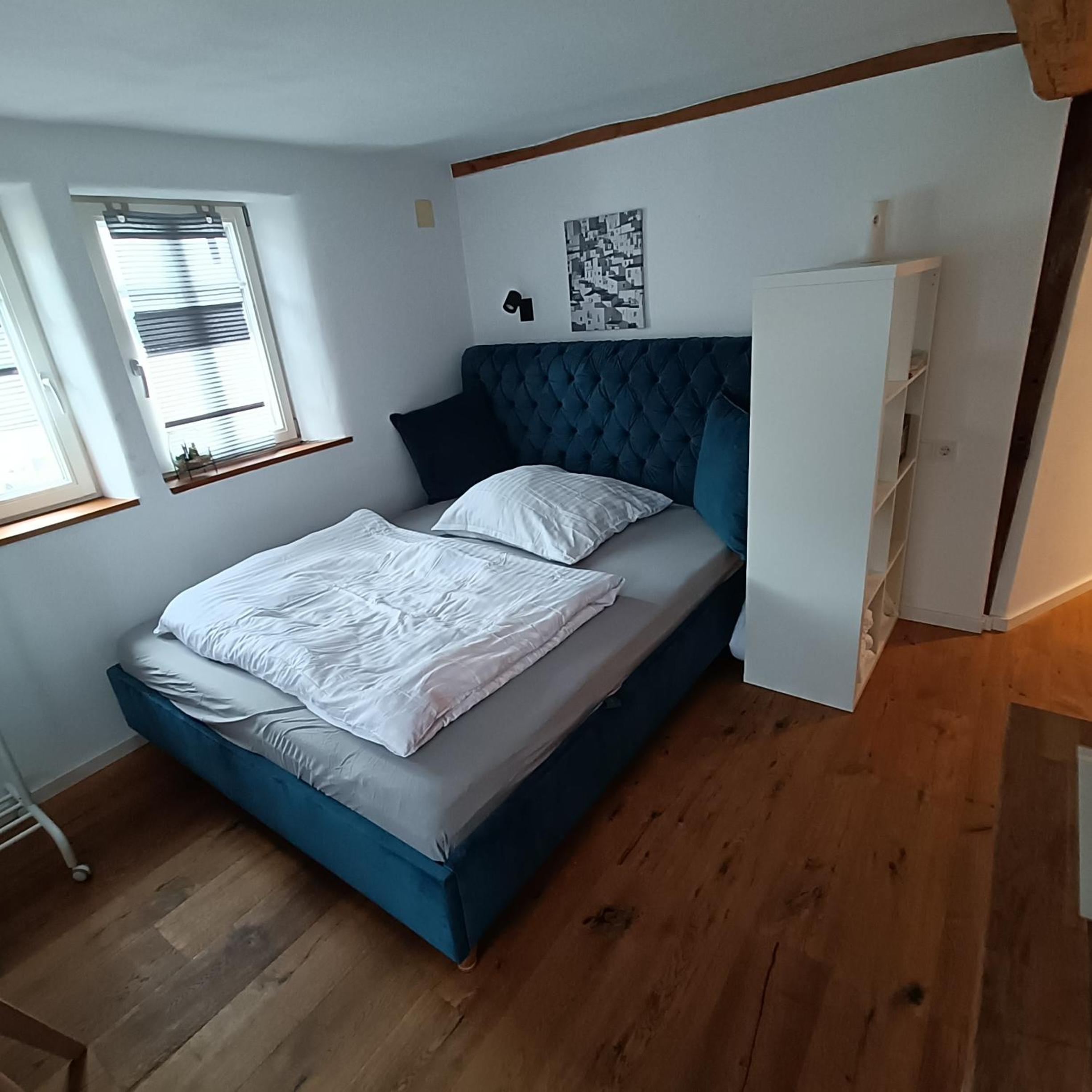 Queen Room photo 1