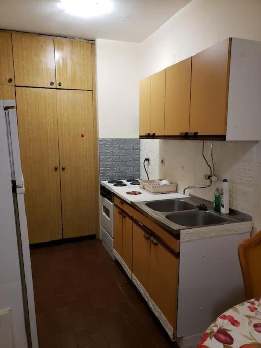 One-Bedroom Apartment photo 3