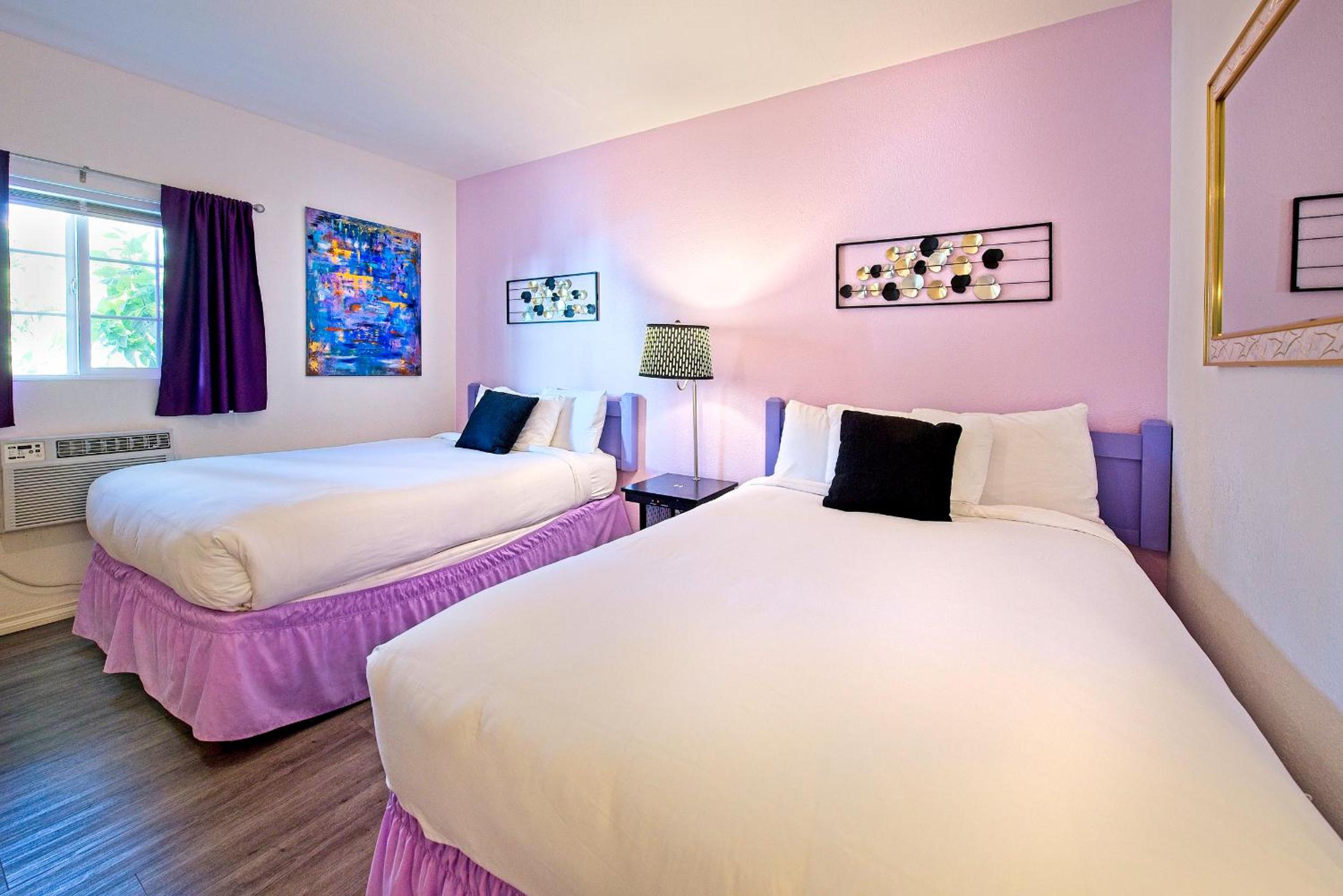 Single Room with Two Doubles